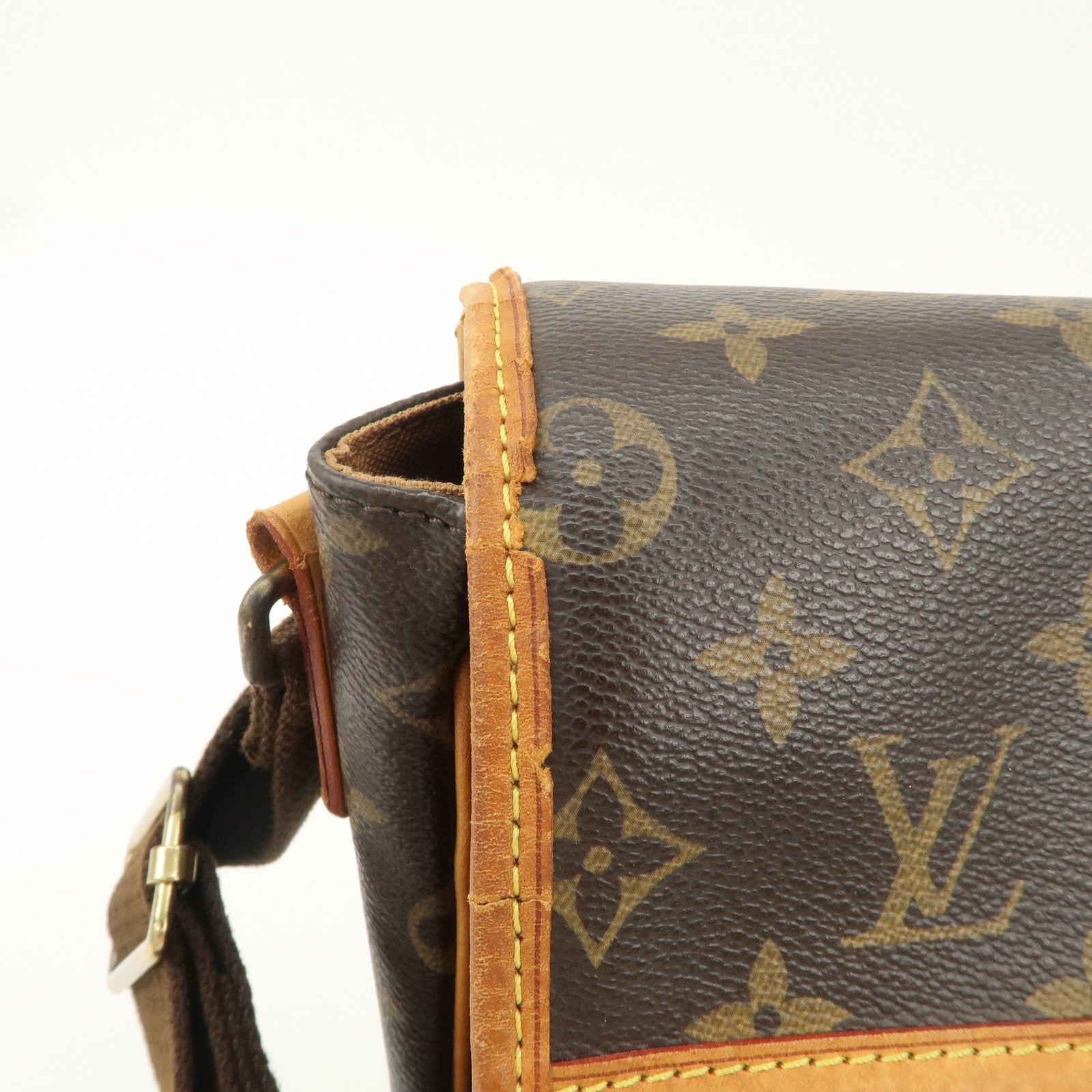 Louis Vuitton Monogram Messenger Bosphore GM Shoulder Bag M40105