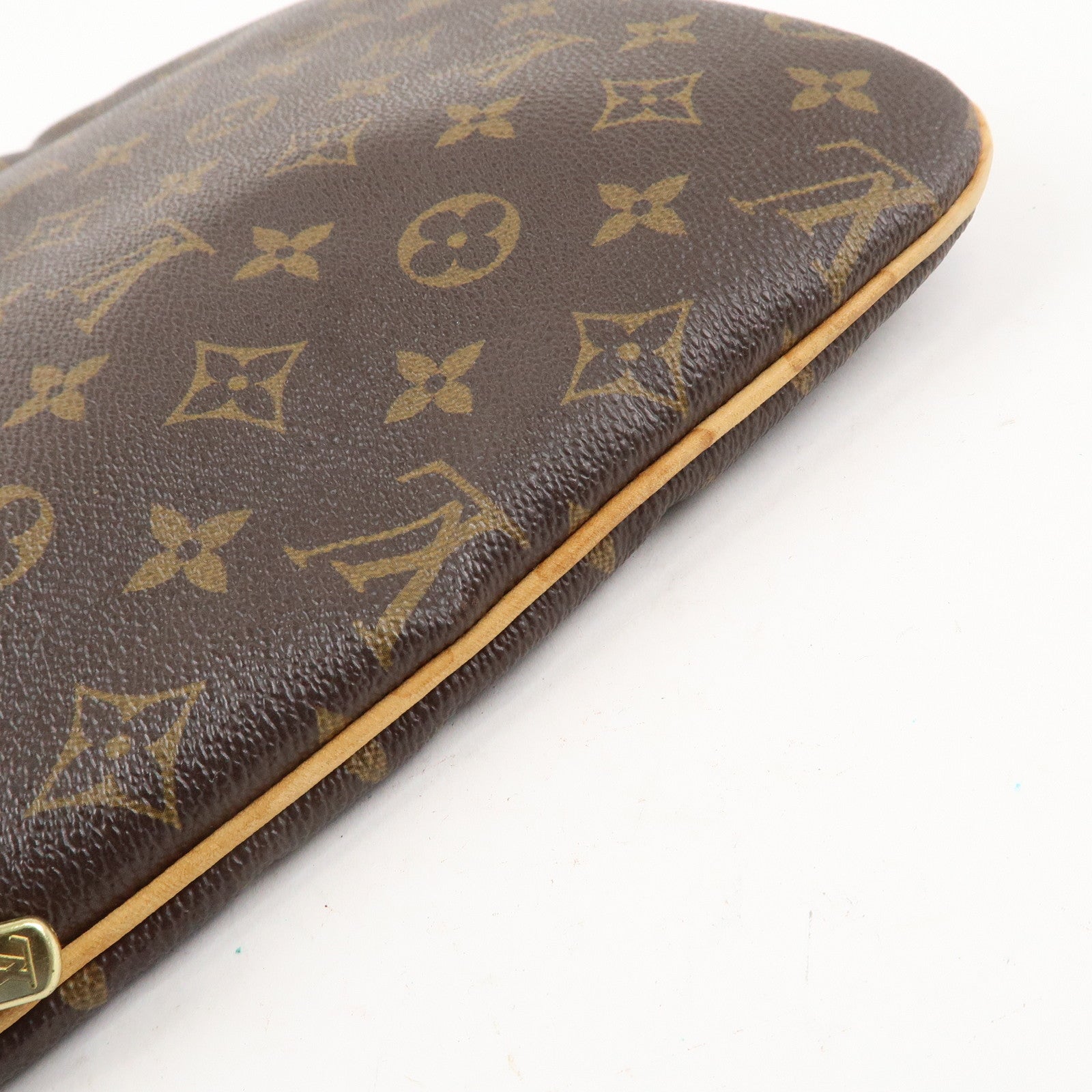 Louis Vuitton Monogram Pochette Bosphore Shoulder Bag M40044