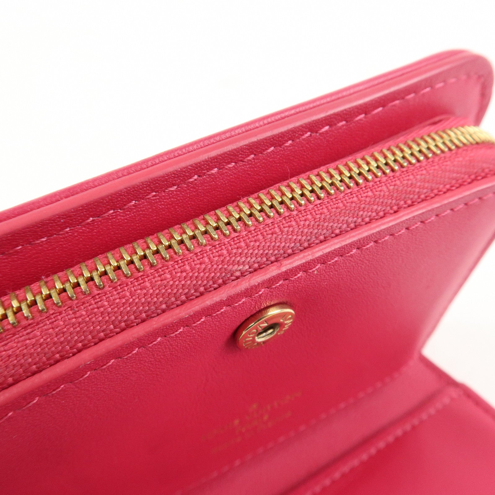 Louis Vuitton New Wave Leather Bi-Fold Compact Wallet Freesia Pink