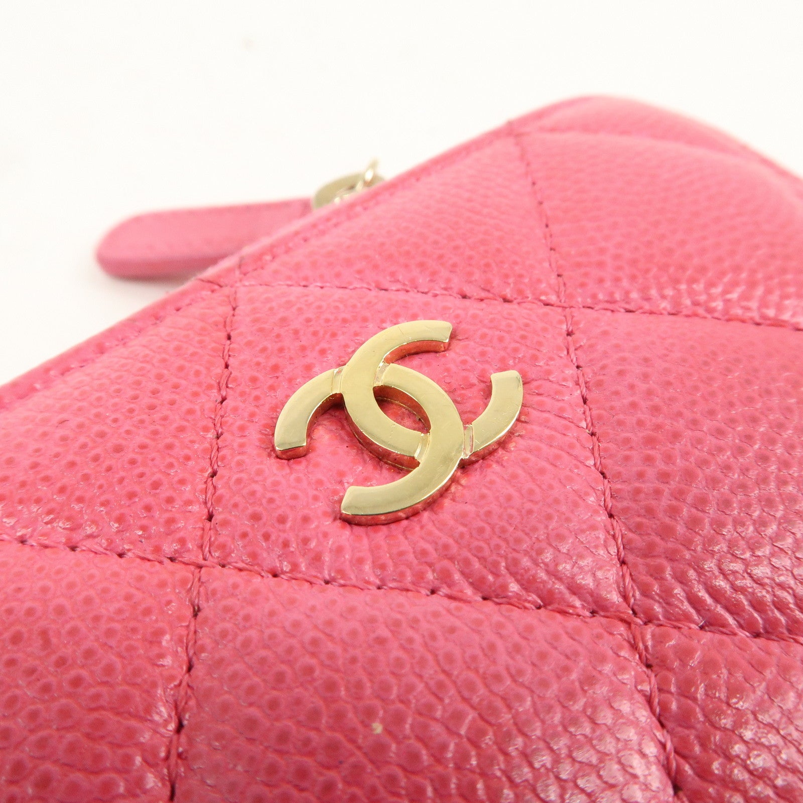 CHANEL Matelasse Caviar Skin Round Zippy Coin Case Pink A84511