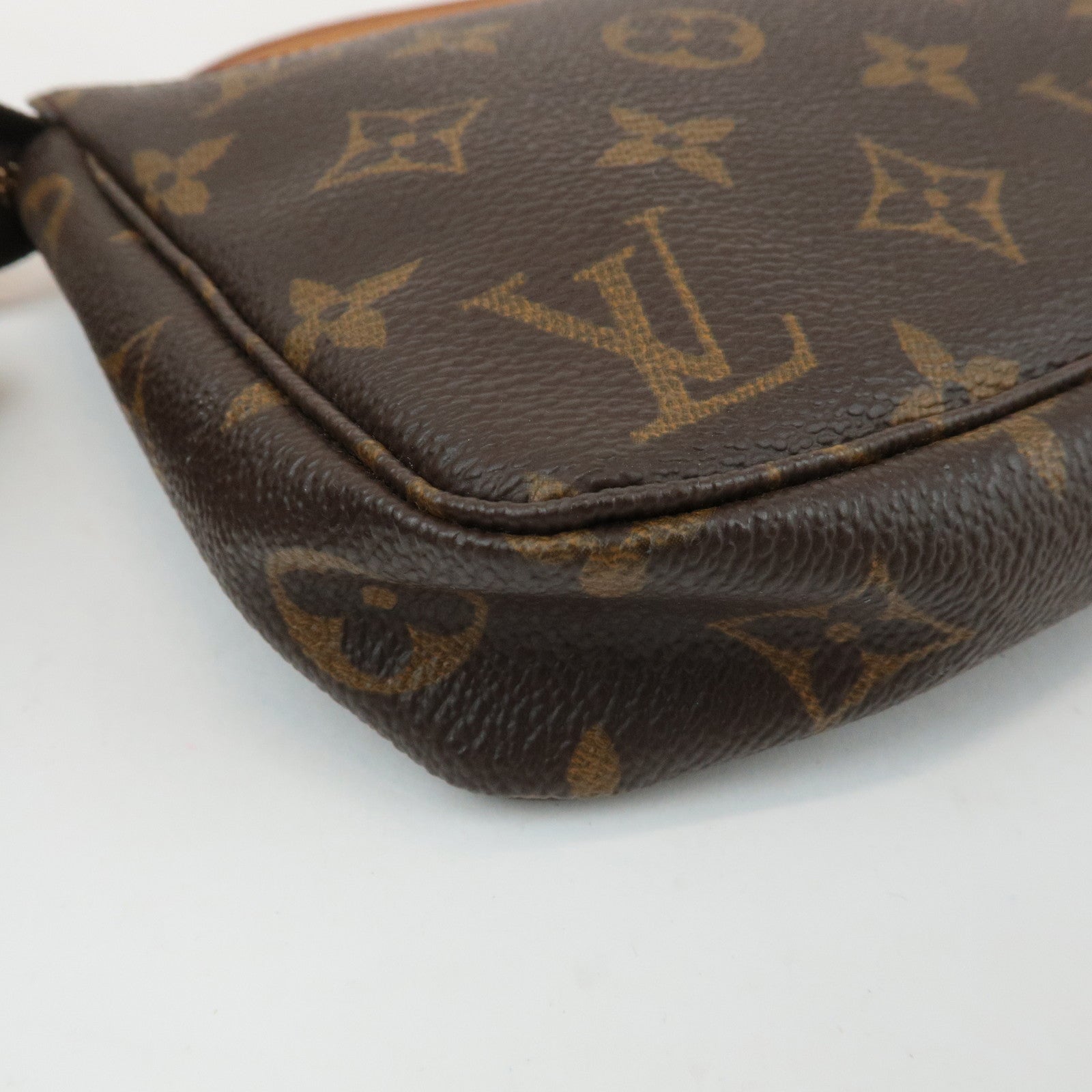 Louis Vuitton Monogram Pochette Accessoires Pouch M51980