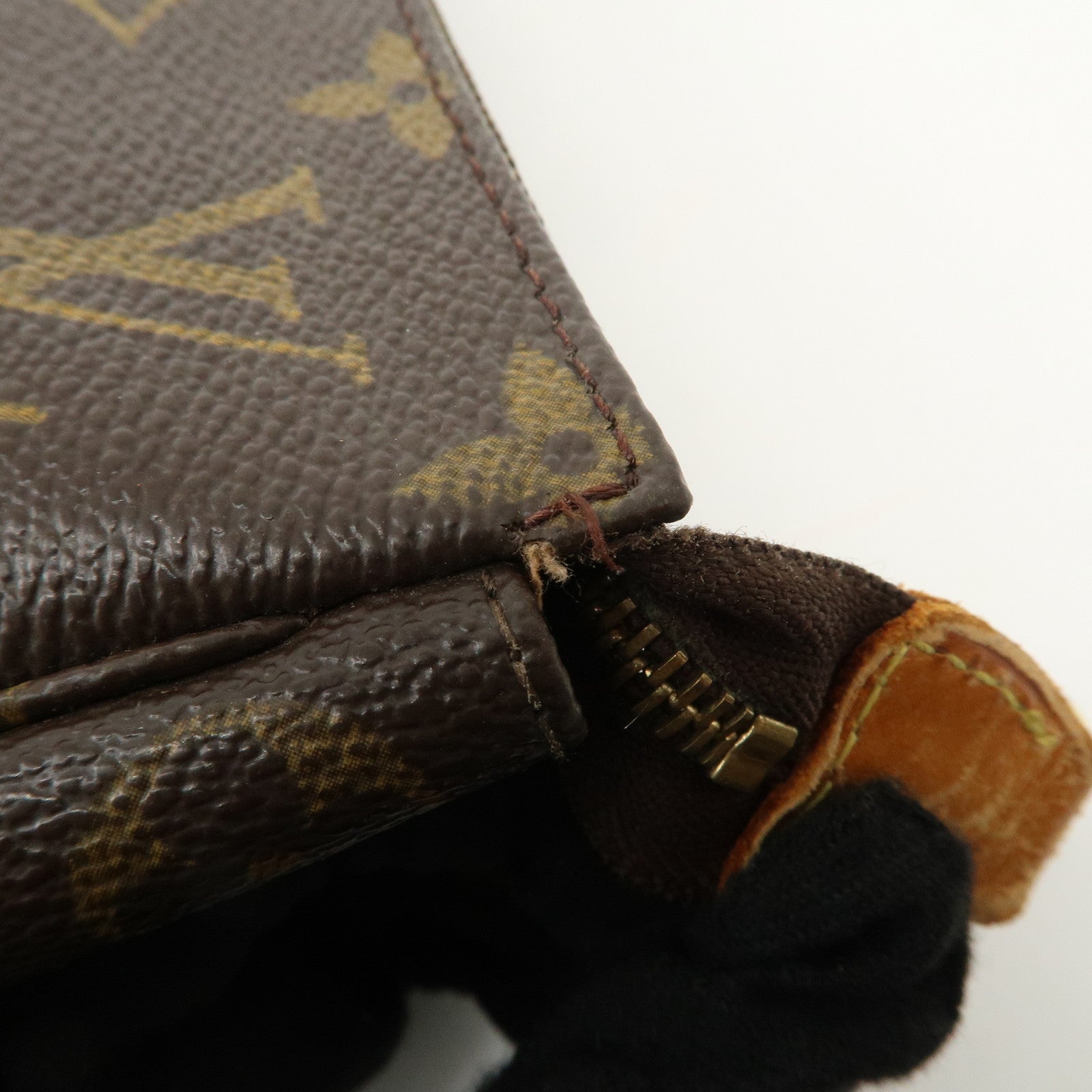 Louis Vuitton Monogram Pochette Accessoires Pouch Brown M51980 Used