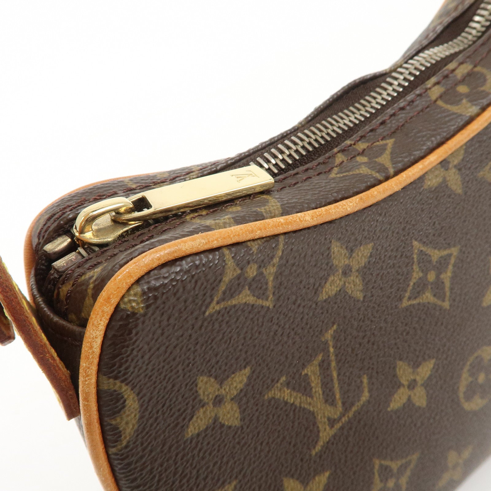 Louis Vuitton Monogram Pochette Croissant Shoulder Bag M51510