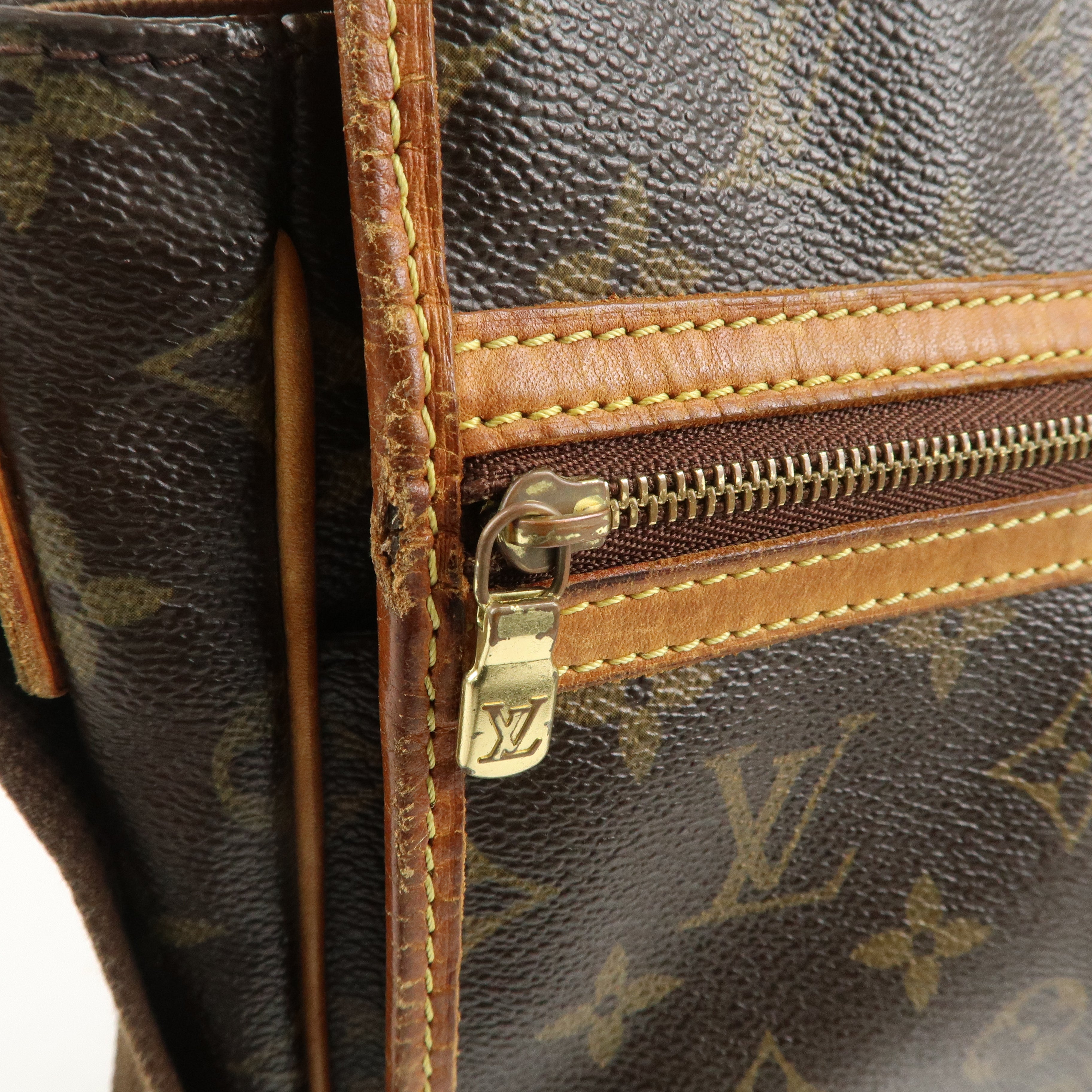 Louis Vuitton Monogram Messenger Bosphore PM Shoulder Bag M40106