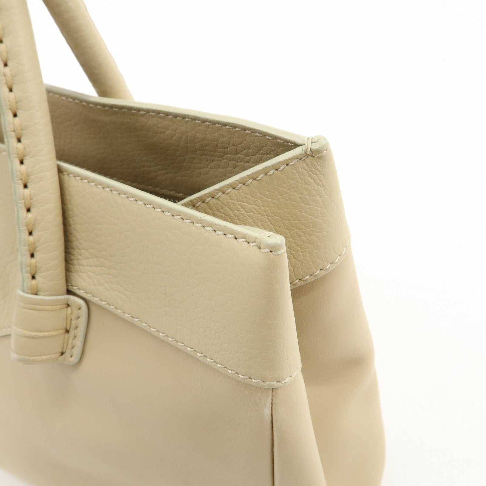 TOD
S Logo Leather Tote Bag Hand Bag Beige Cream