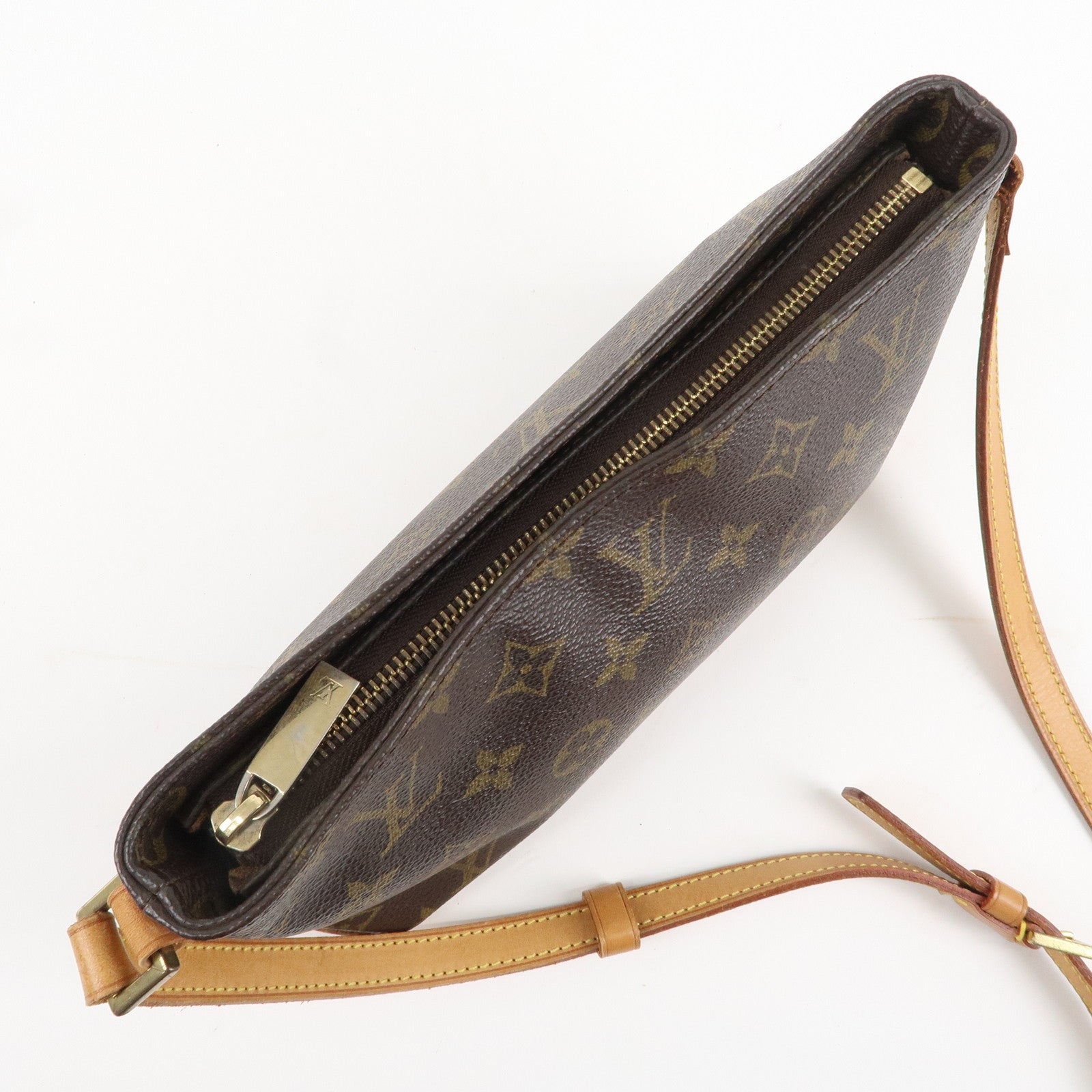 Louis Vuitton Monogram Trotteur Shoulder Bag Brown M51240