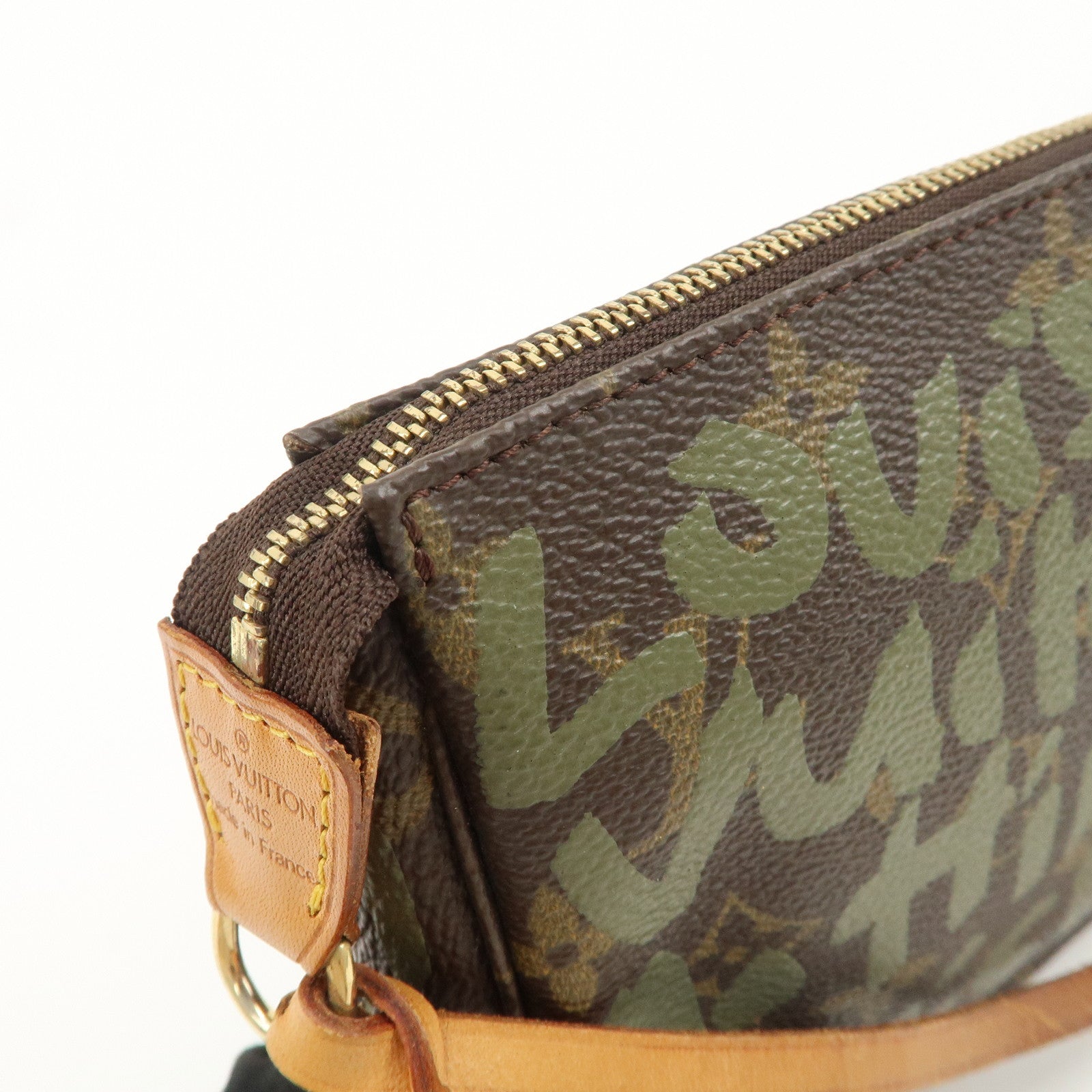 Louis Vuitton Monogram Graffiti Pochette Accessoires M92191