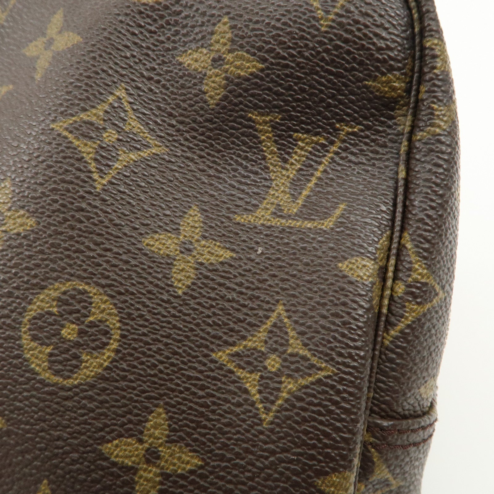 Louis Vuitton Monogram Trousse Toilette 28 Pouch M47522