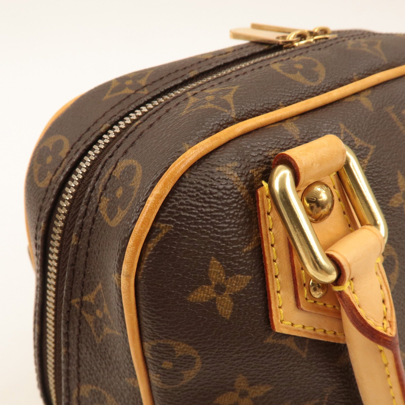 Louis Vuitton Monogram Manhattan PM Hand Bag Brown M40026