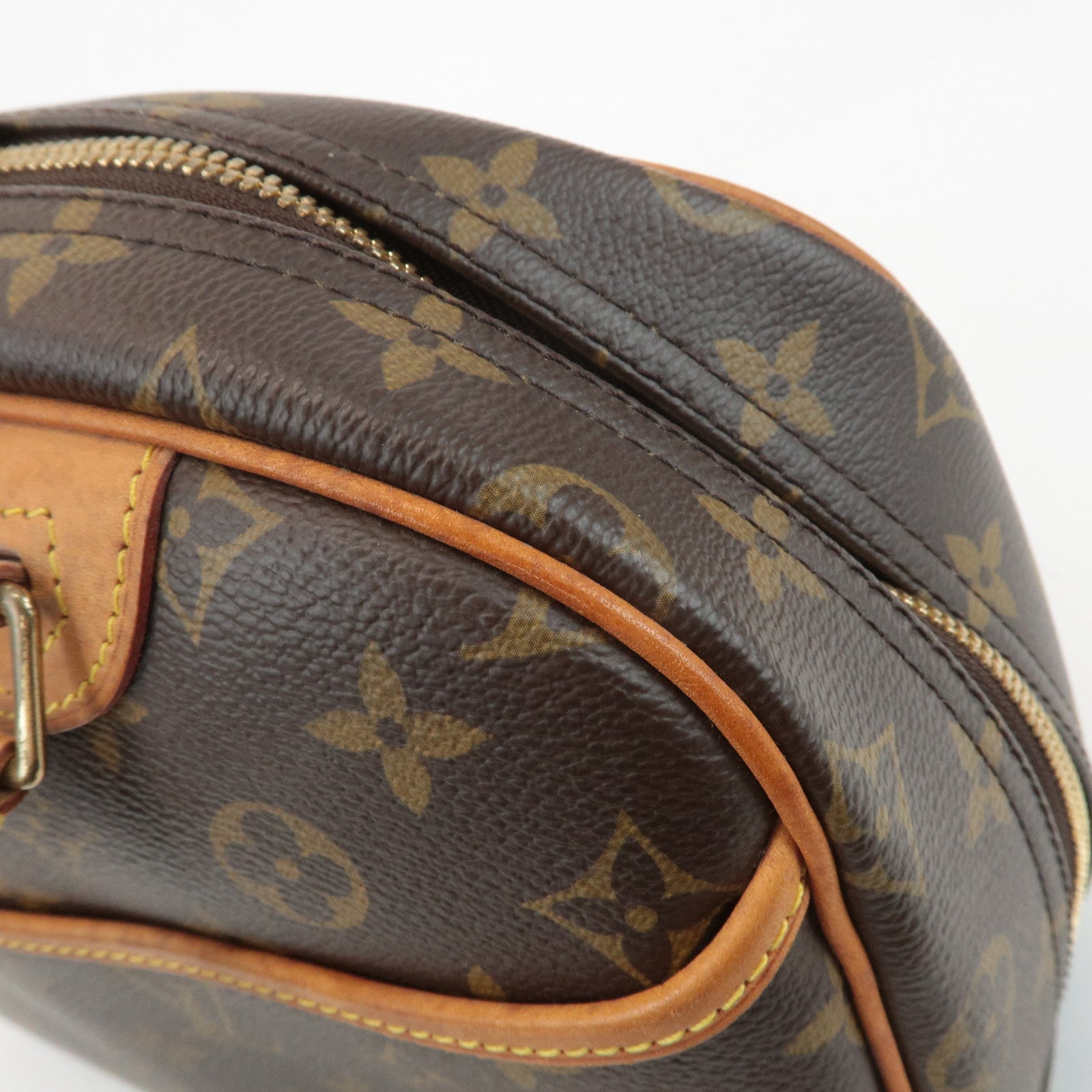 Louis Vuitton Monogram Trueville Hand Bag Brown M42228 Used