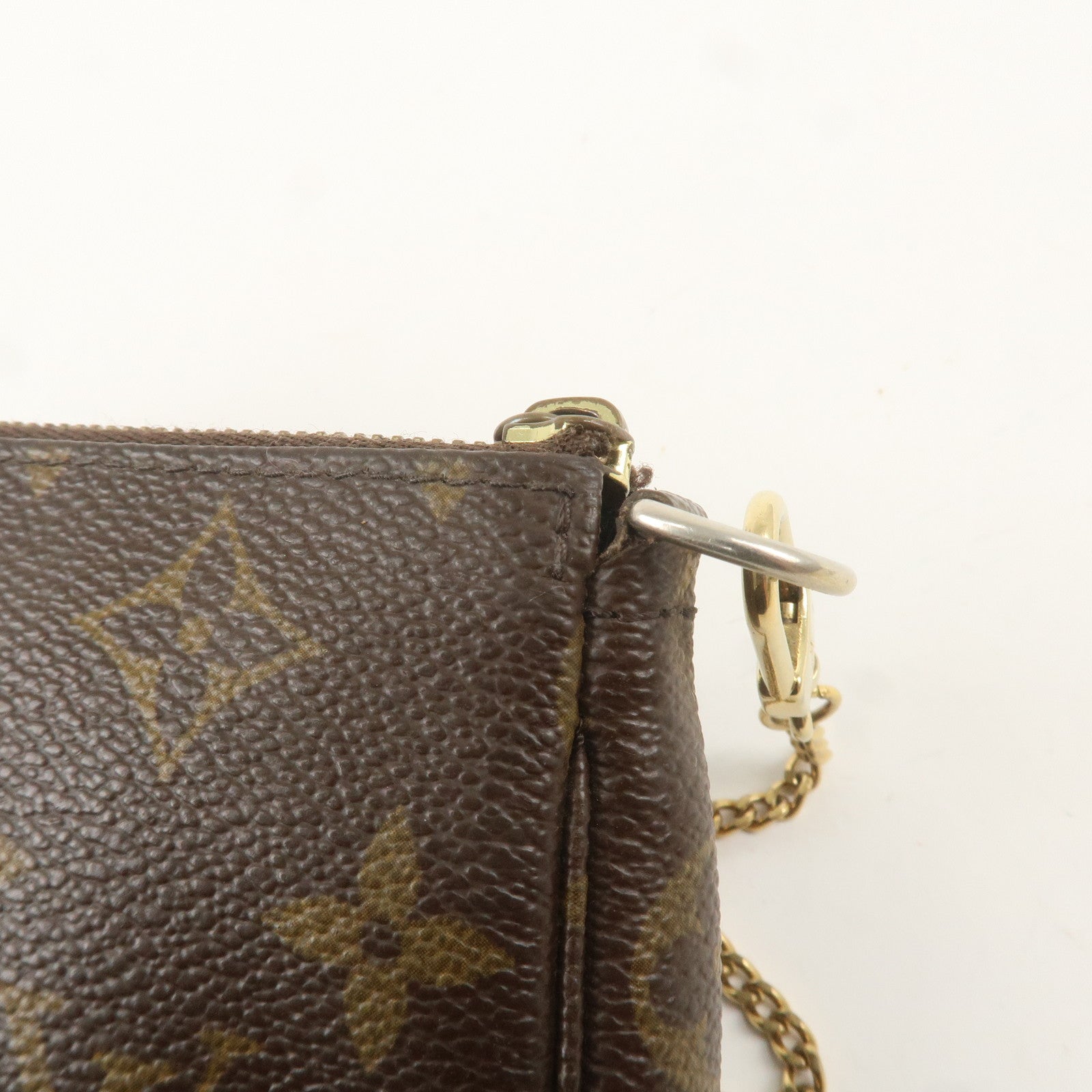 Louis Vuitton Monogram Mini Pochette Accessoires Pouch M58009