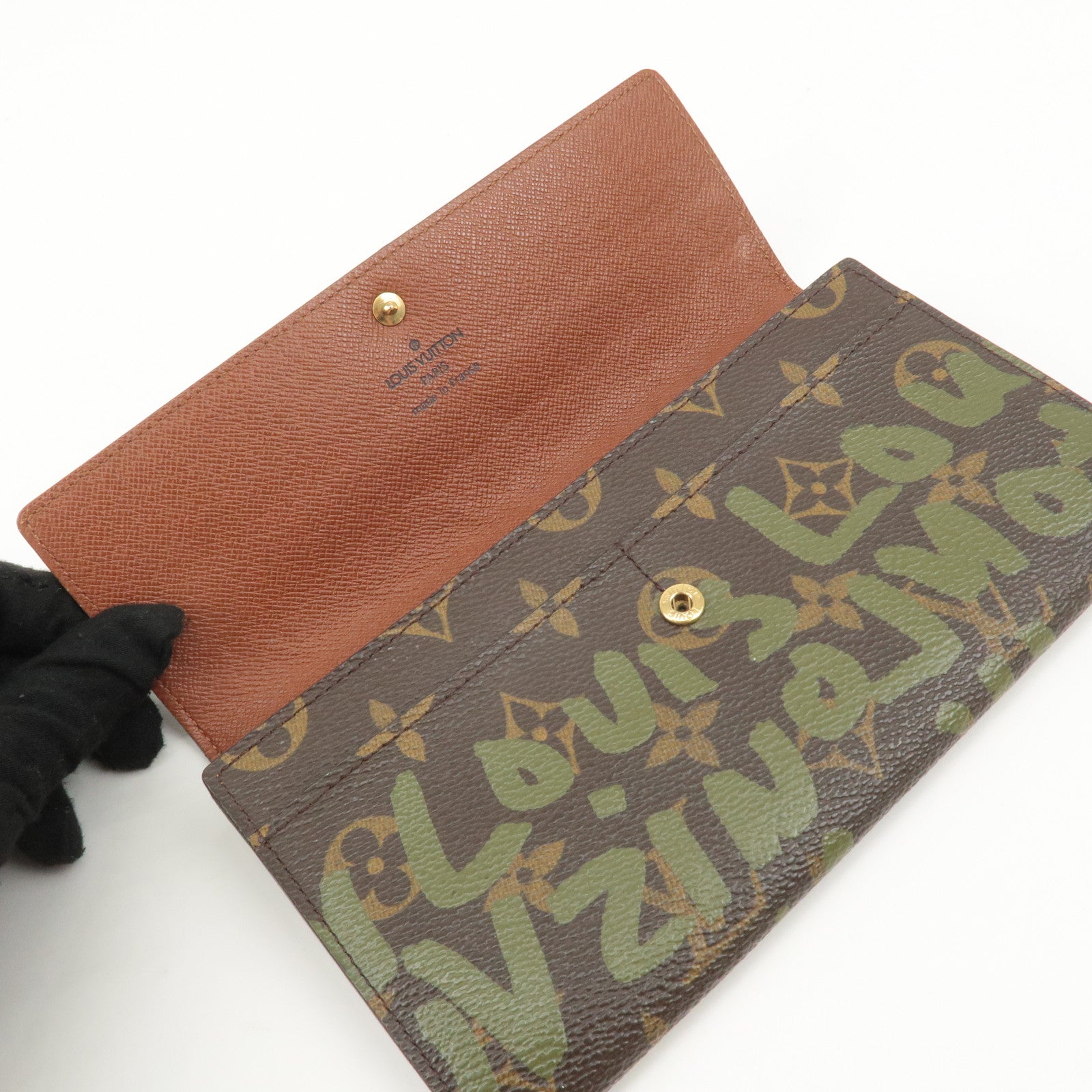 Louis Vuitton Monogram Graffiti Portefeuille Sarah M92188 Used