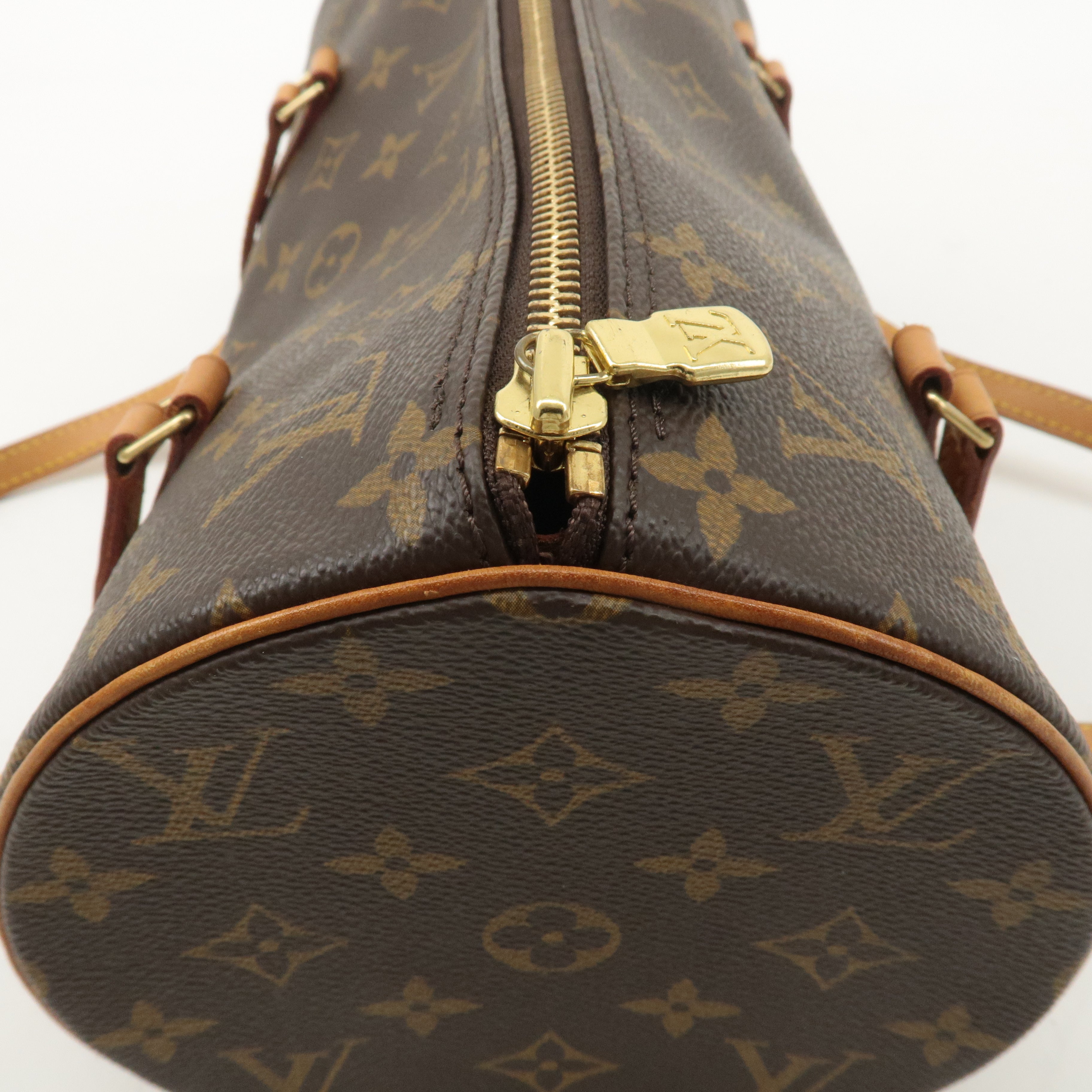 Louis Vuitton Monogram Papillon 30 Hand Bag 
Pouch Brown M51385