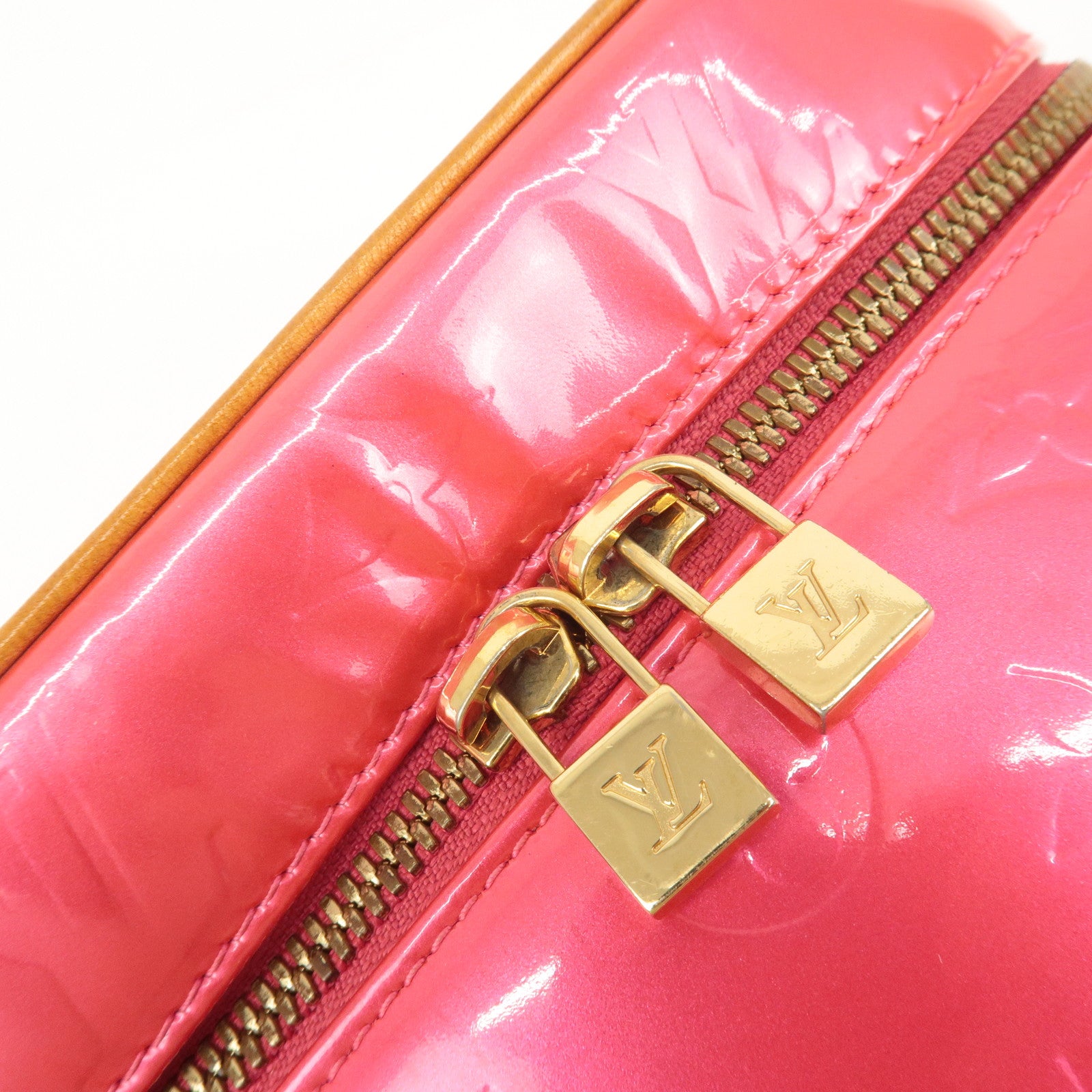 Louis Vuitton Monogram Vernis Sullivan Vertical Fuchsia M91259