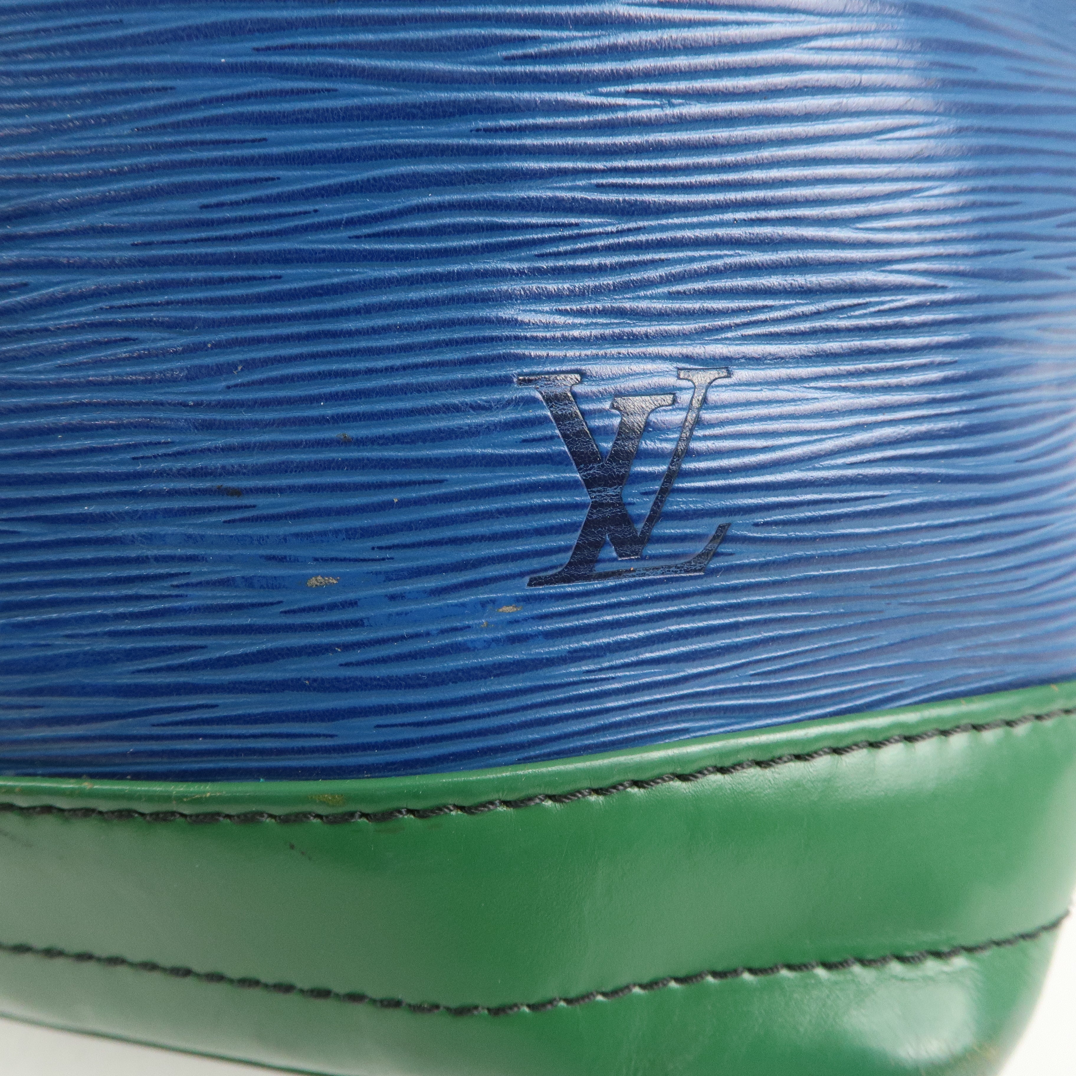 Louis Vuitton Epi Bi-Color Noe Shoulder Bag Blue Green M44044