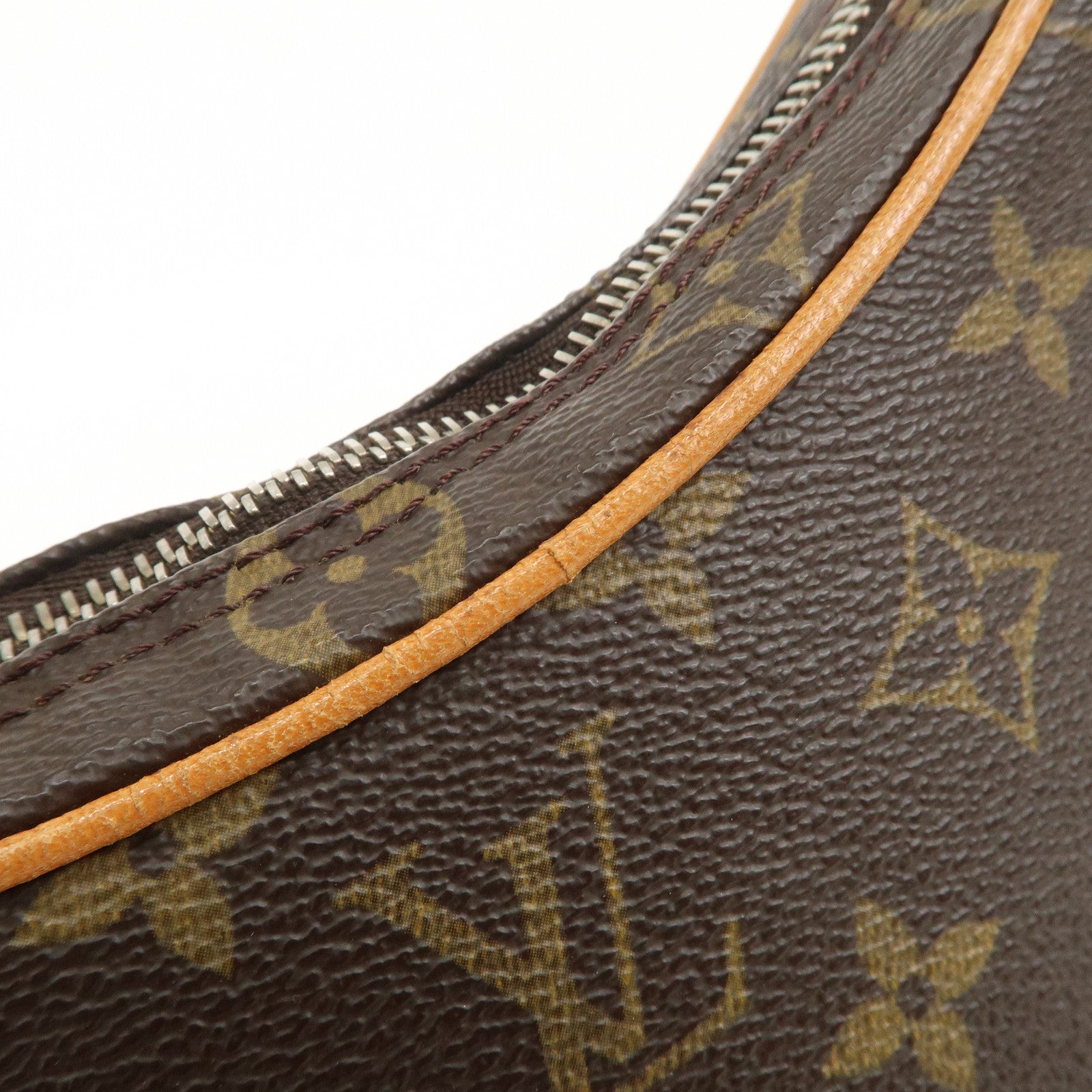 Louis Vuitton Monogram Pochette Croissant Shoulder Bag M51510