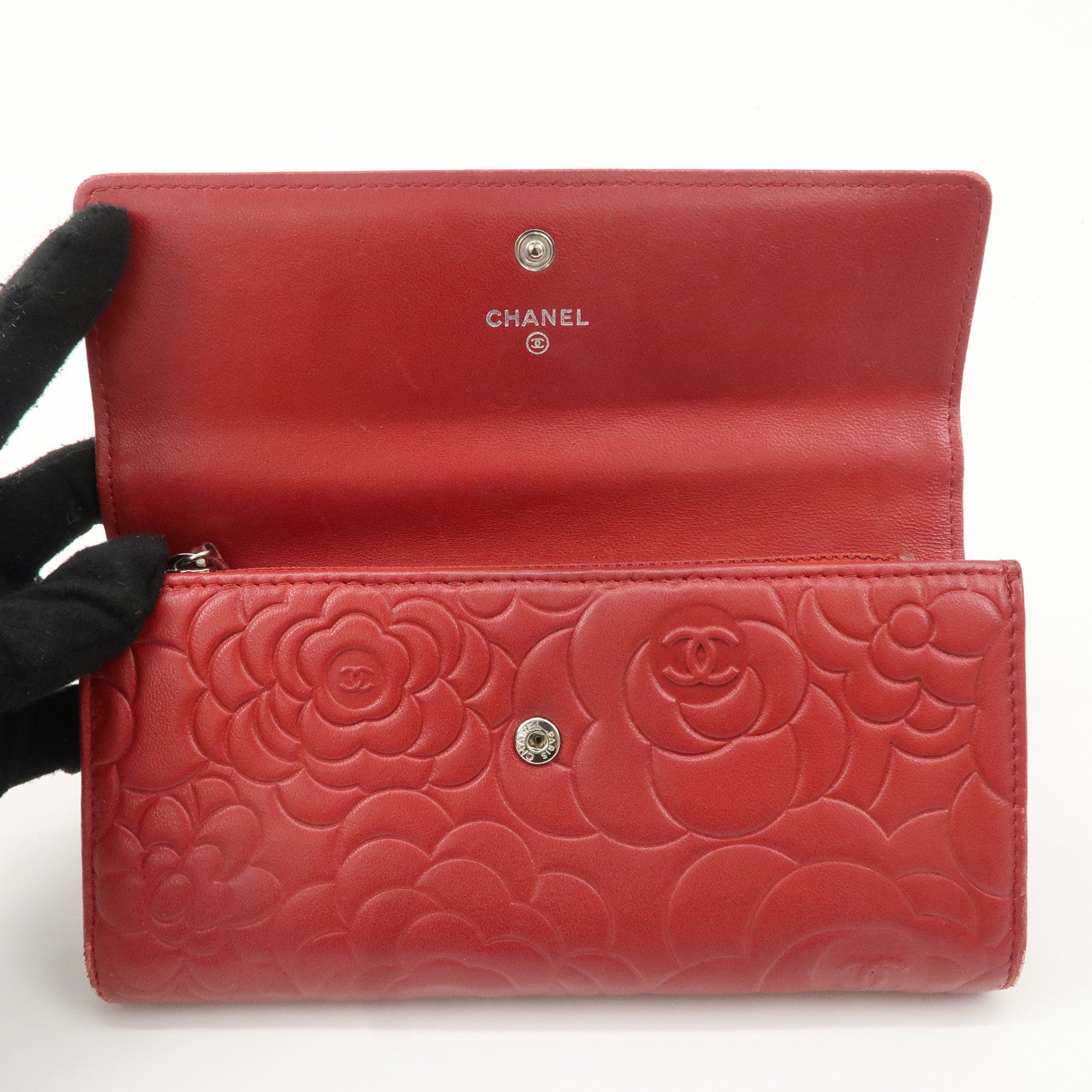 CHANEL Camelia Lamb Skin Bi-fold Long Wallet Red