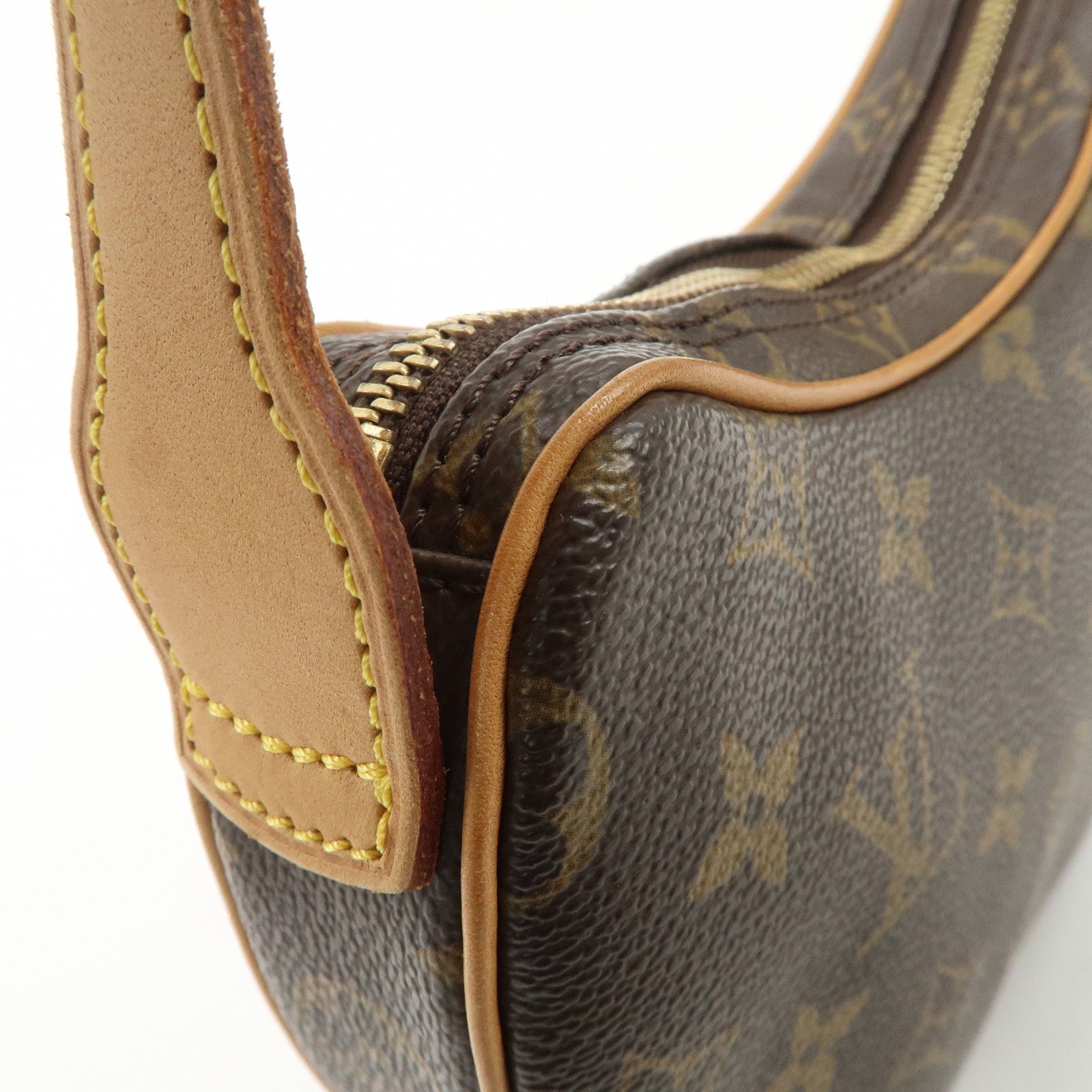 Louis Vuitton Monogram Pochette Croissant Shoulder Bag M51510