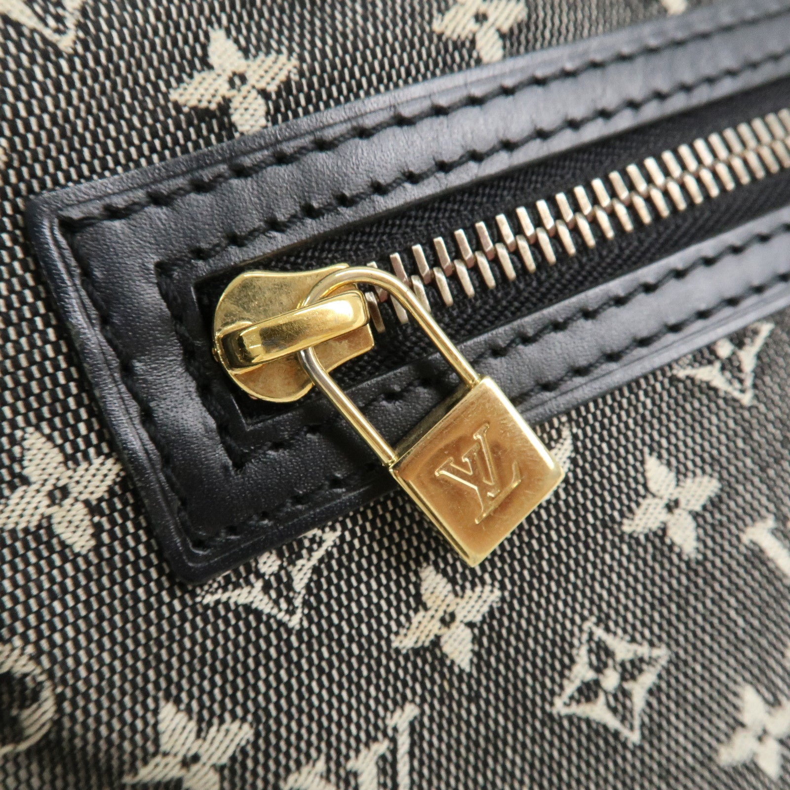 Louis Vuitton Monogram Mini Pochette Catrine Noir M92334