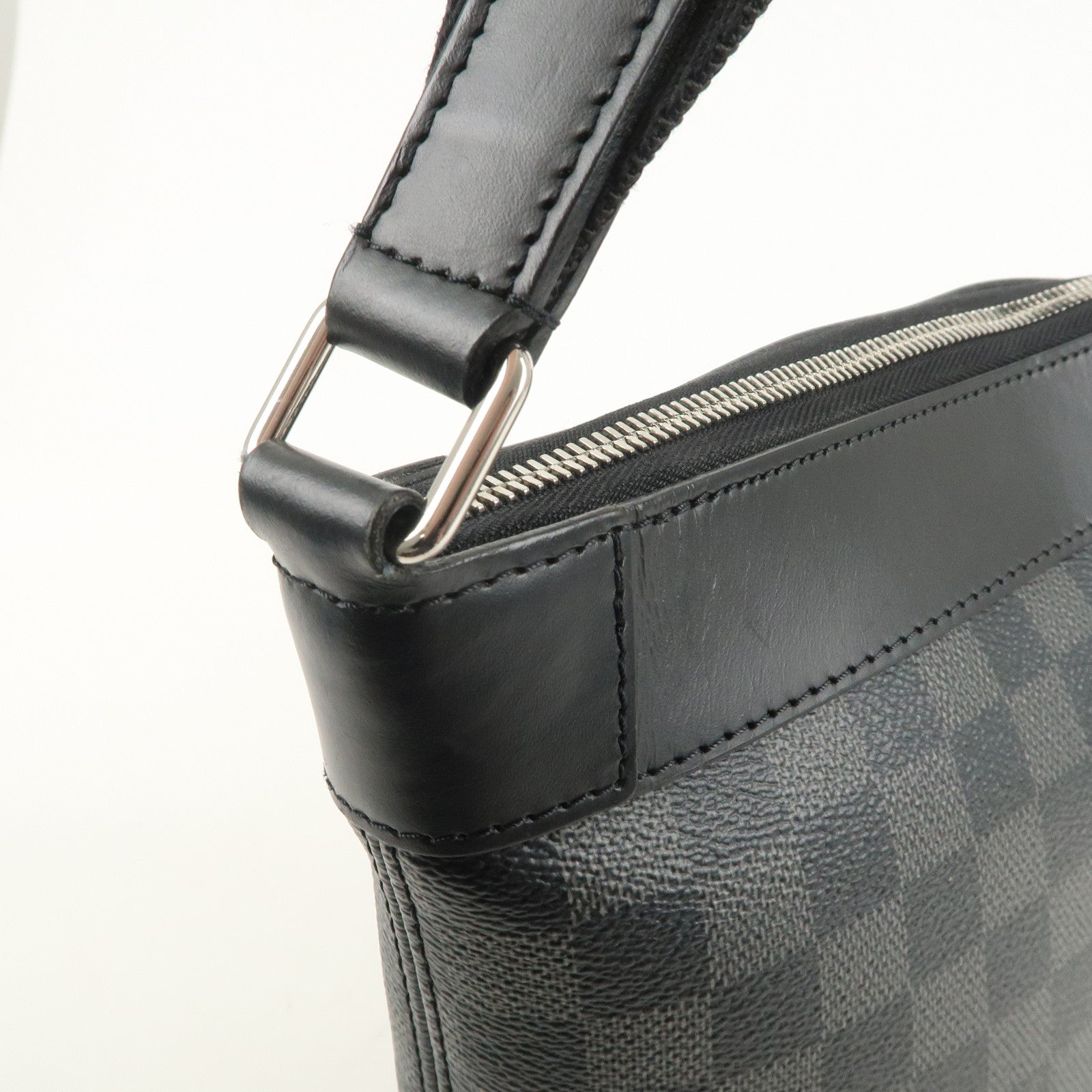 Louis Vuitton Damier Graphite Mick PM Shoulder Bag N40003