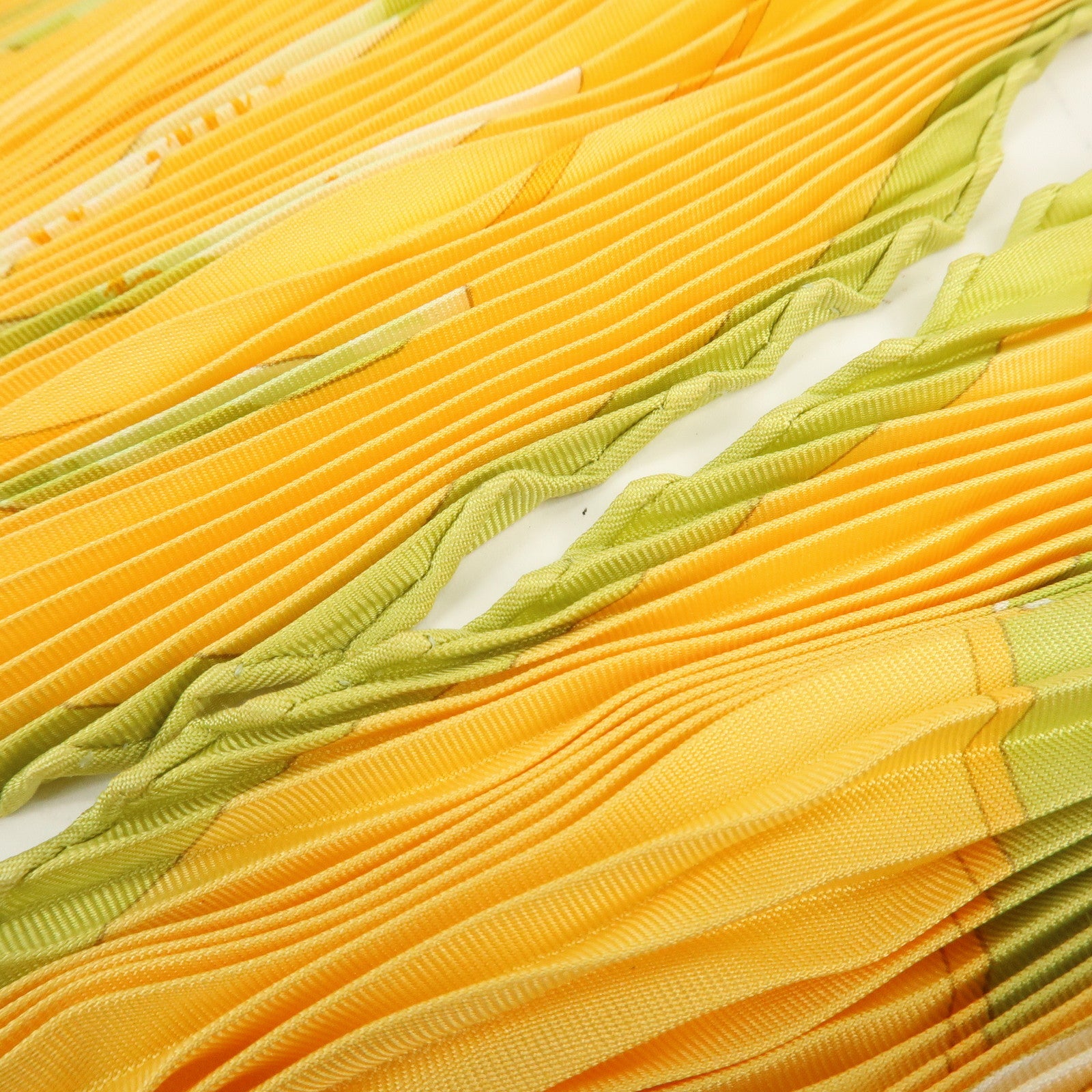 HERMES Silk 100% Pleats Carre Scarf Au gre du Vent Yellow Used