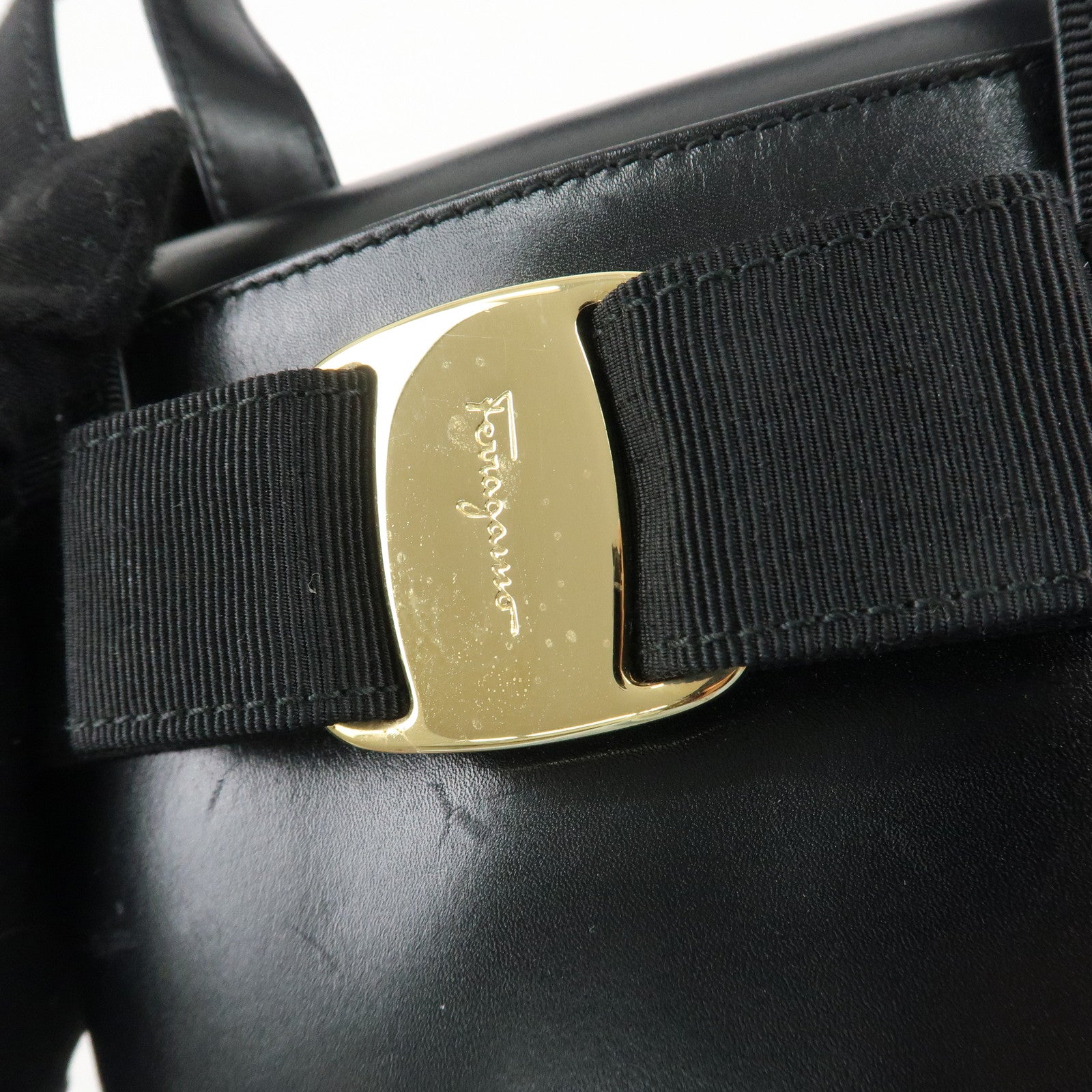 Ferragamo Vara Ribbon Leather Small Hand Bag Black Gold HDW