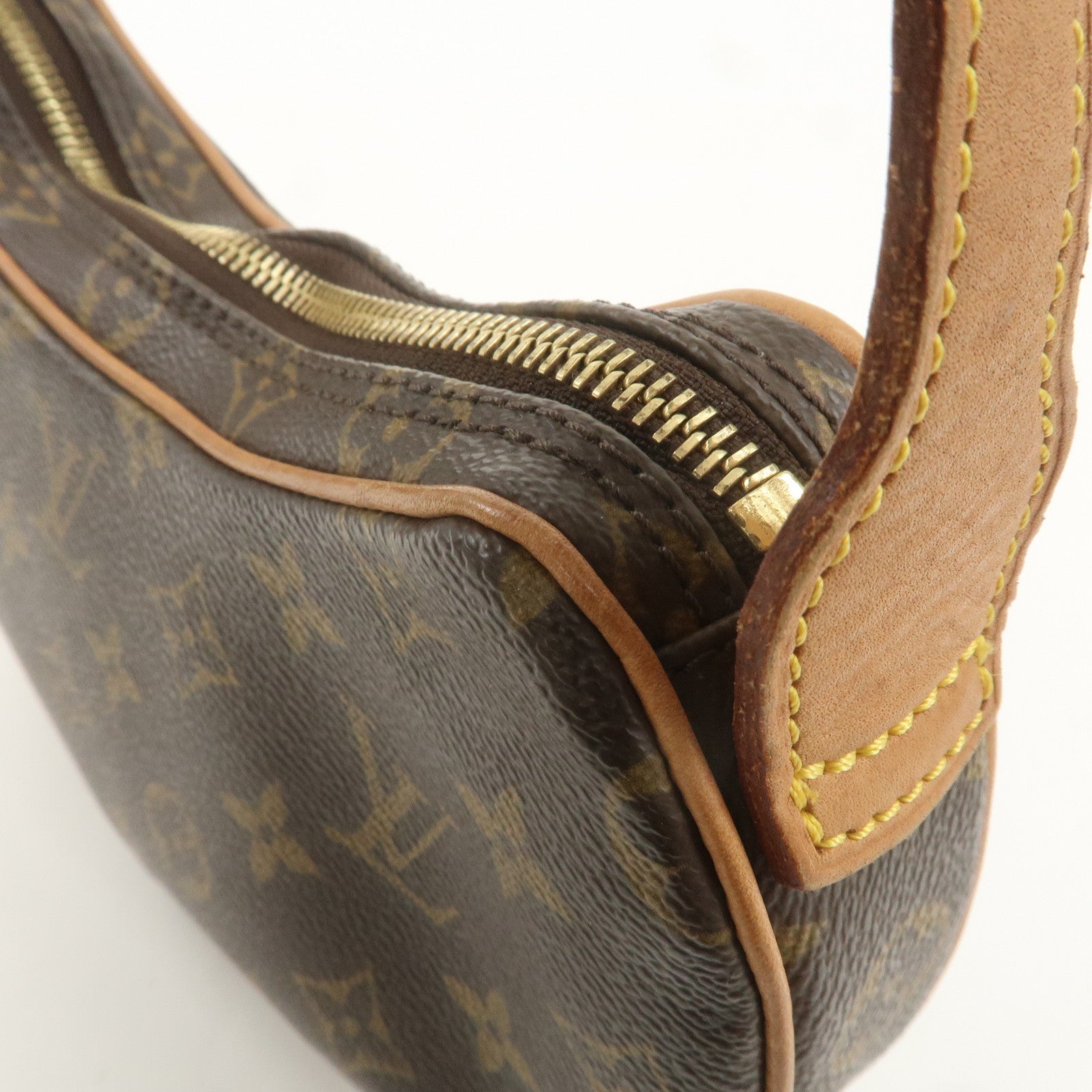 Louis Vuitton Monogram Pochette Croissant Shoulder Bag M51510