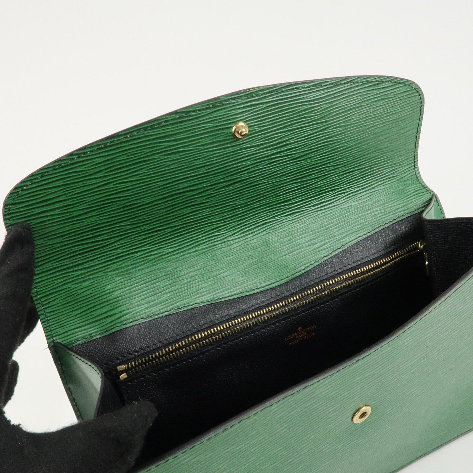 Louis Vuitton Epi Montaigne 27 Clutch Bag Borneo Green M52654