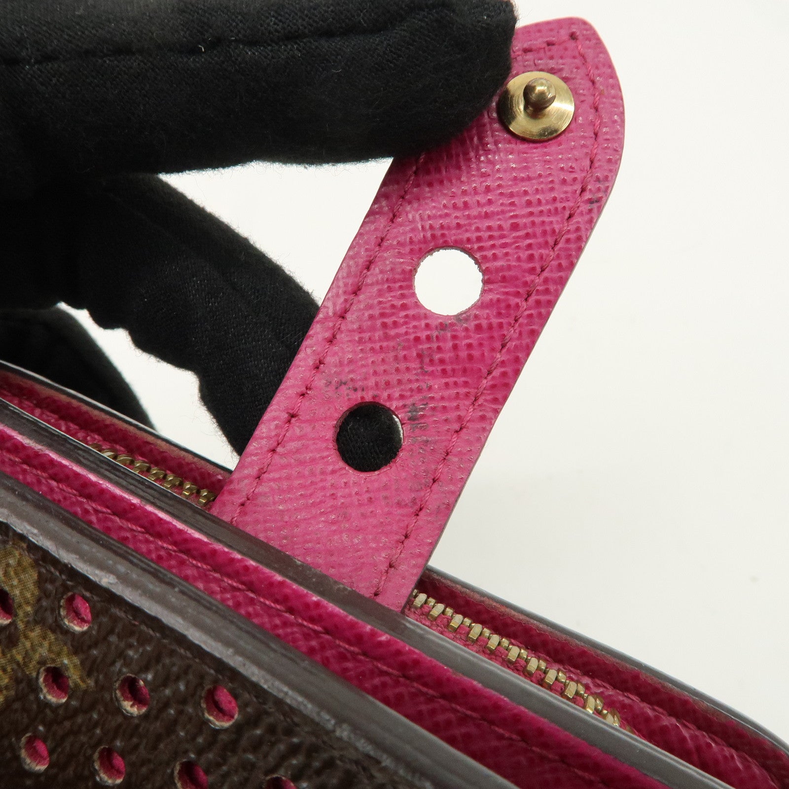 Louis Vuitton Monogram Perfor Compact Zip Fuchsia M95188