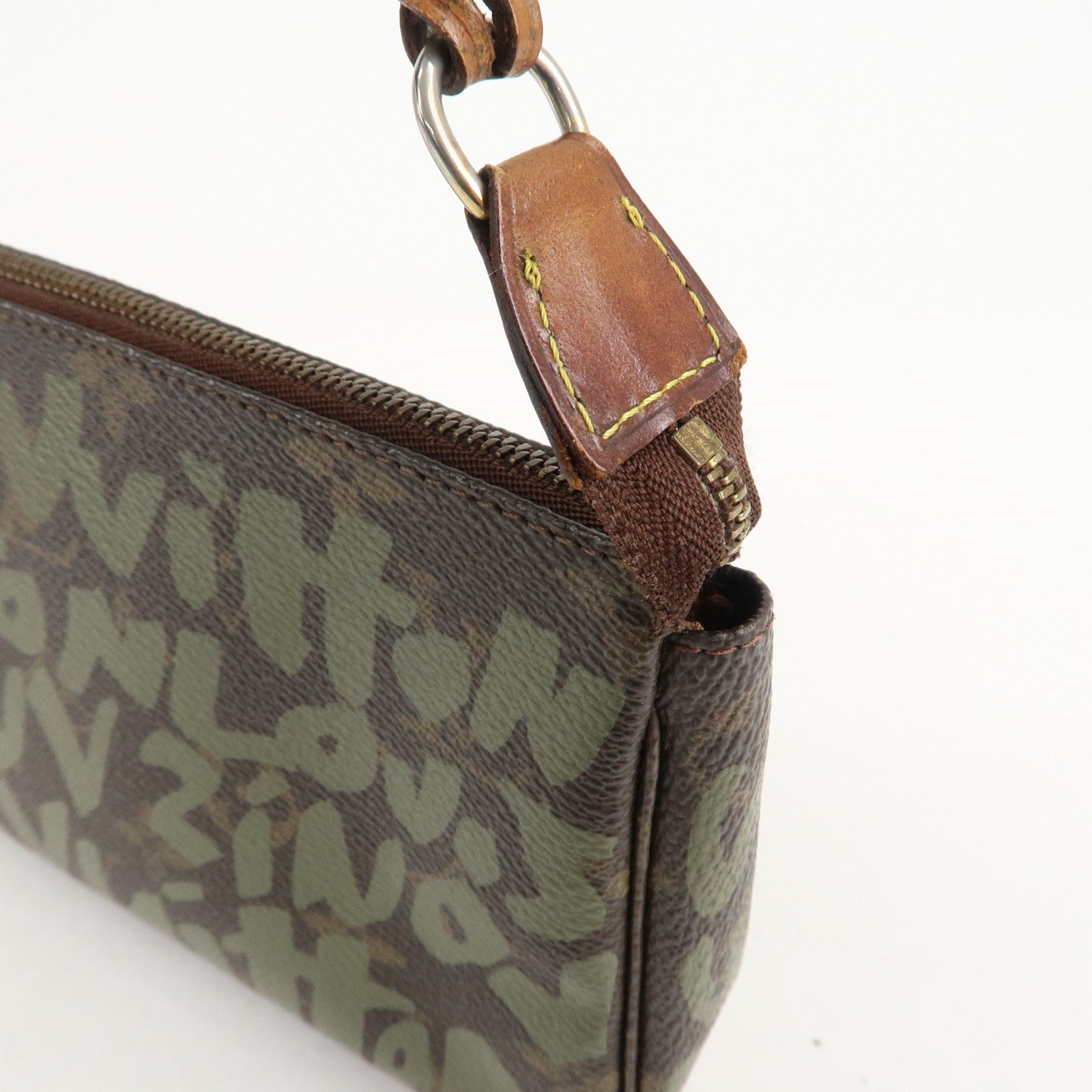 Louis Vuitton Monogram Graffiti Pochette Accessoires M92191 Used