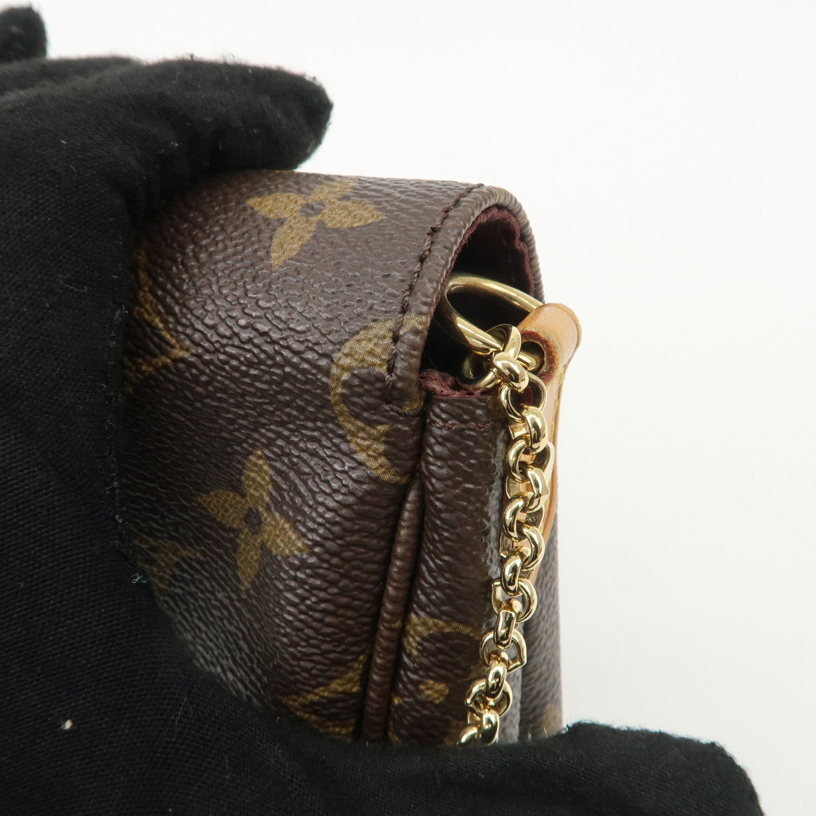 Louis Vuitton Monogram Favorite MM 2Way Shoulder Bag M40718