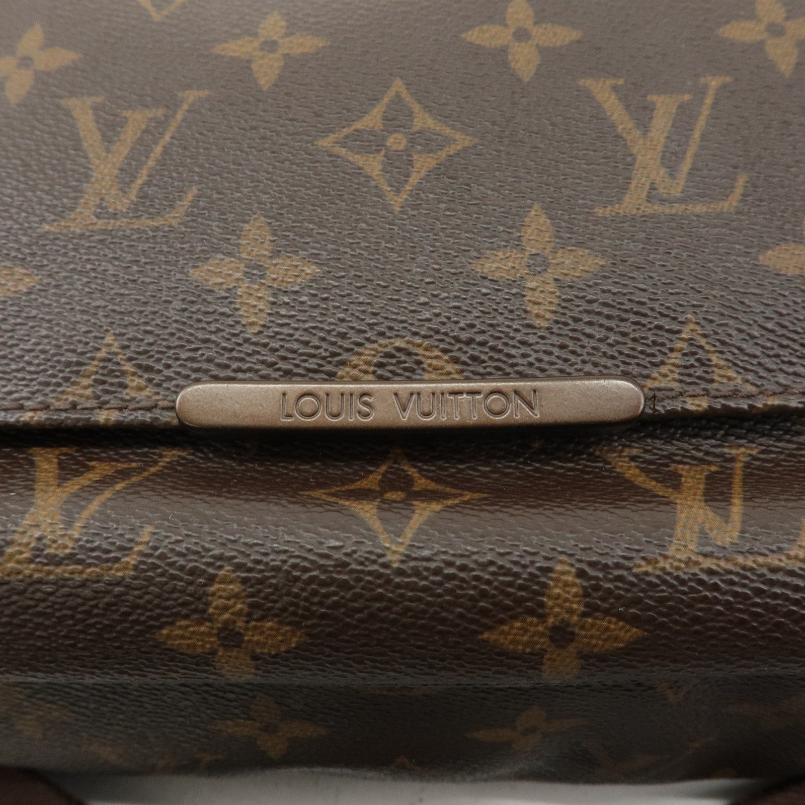 Louis Vuitton Monogram Messenger MM Beaubourg M97038