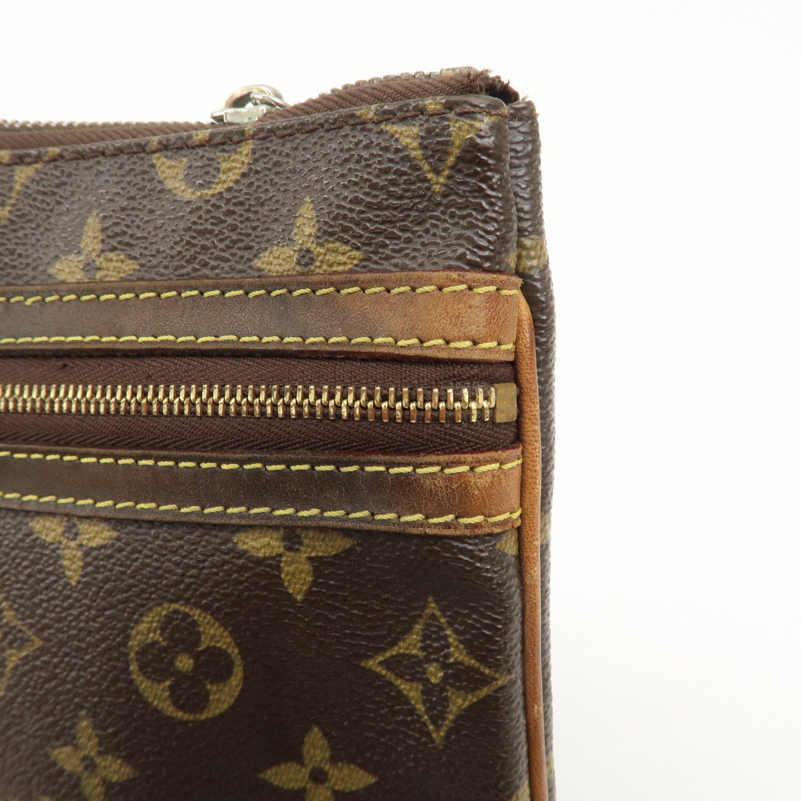 Louis Vuitton Monogram Pochette Bosphore Shoulder Bag M40044