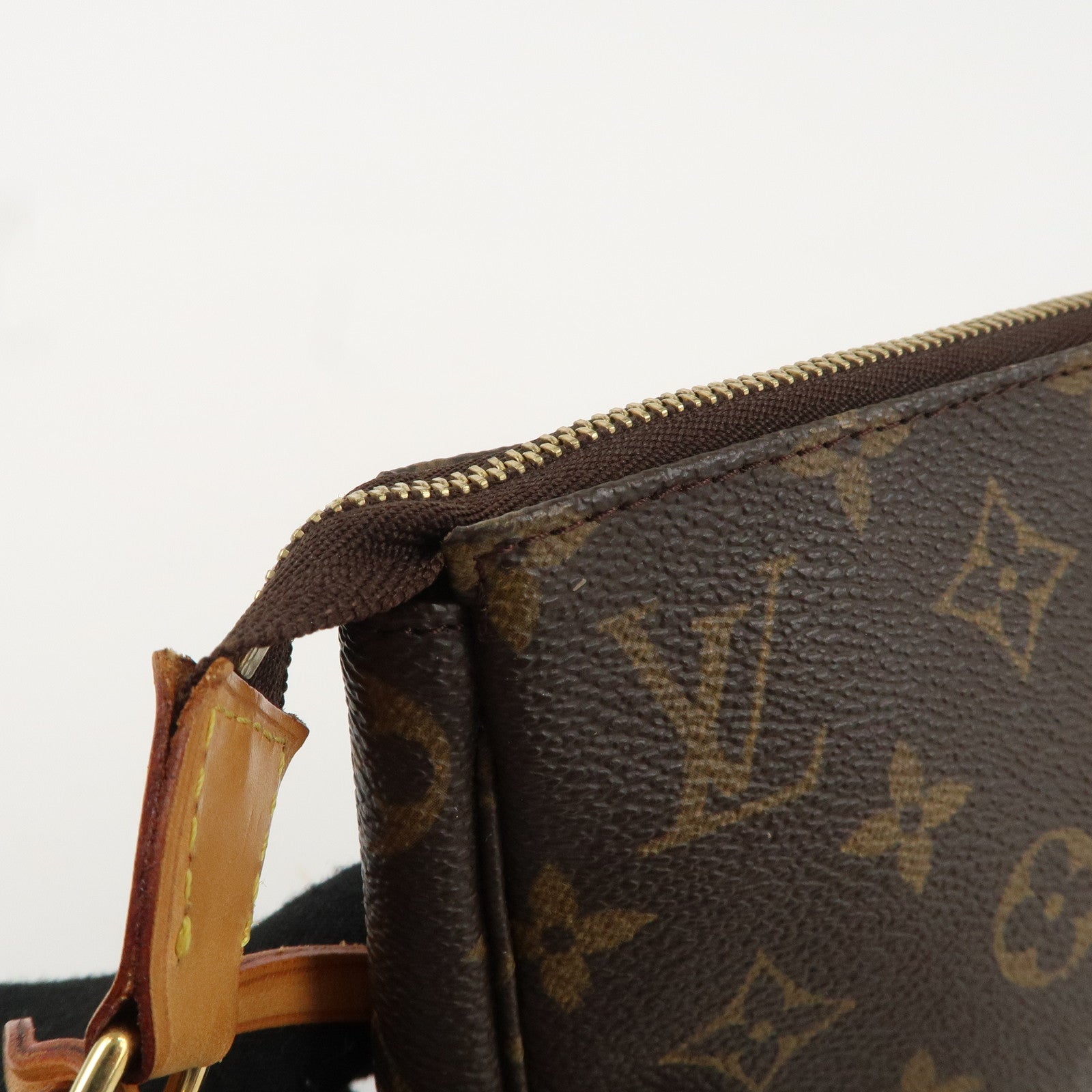 Louis Vuitton Monogram Pochette Accessoires Pouch M51980