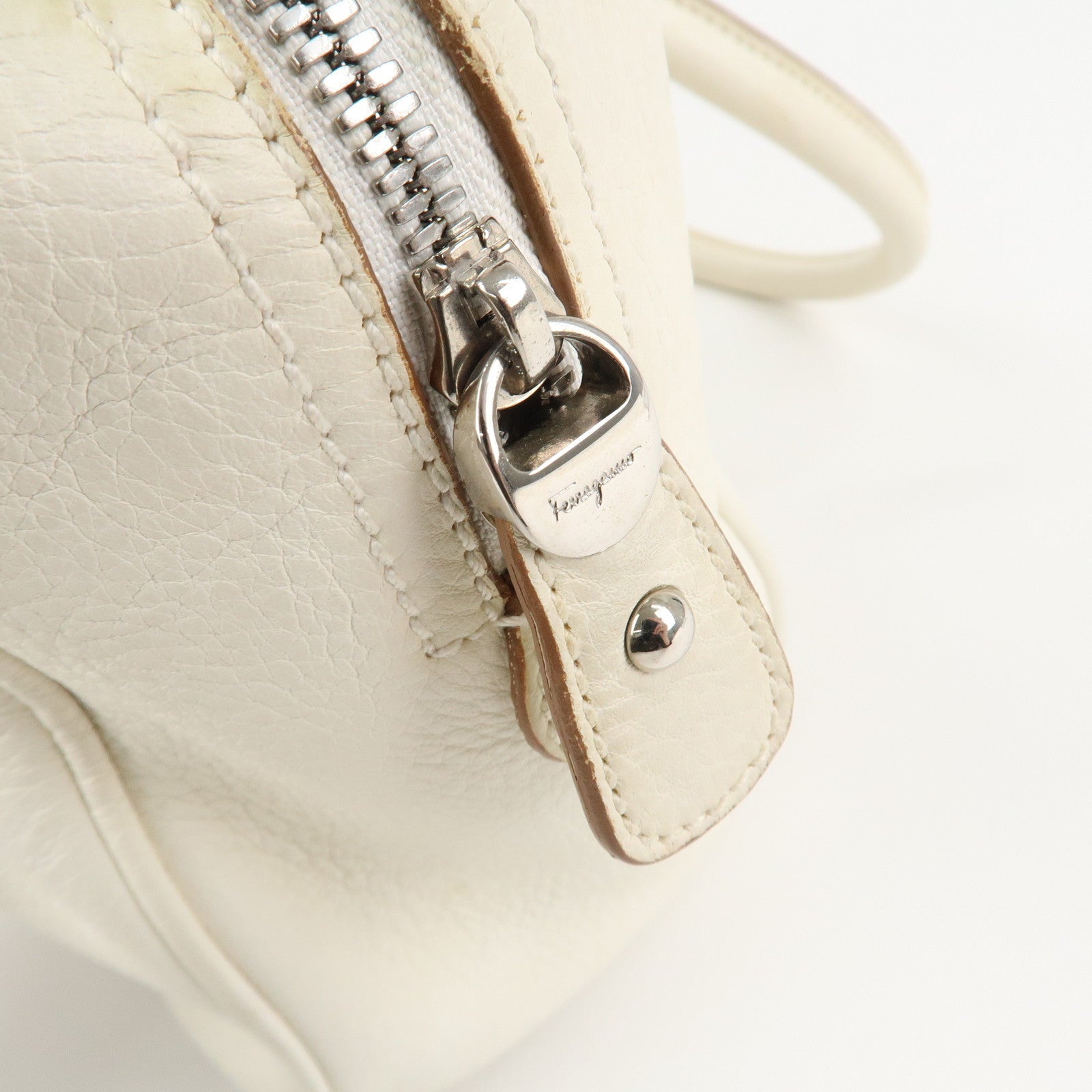 Ferragamo Gancini Leather Shoulder Bag Hand Bag White Used