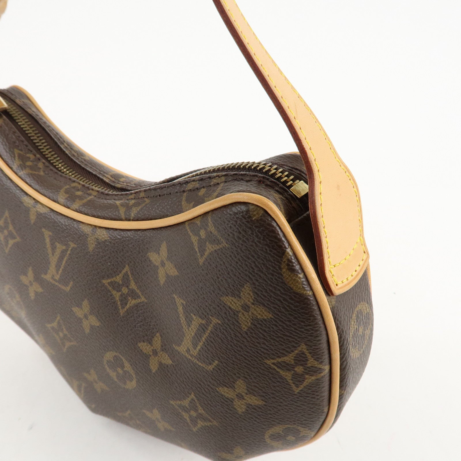 Louis Vuitton Monogram Pochette Croissant Shoulder Bag M51510