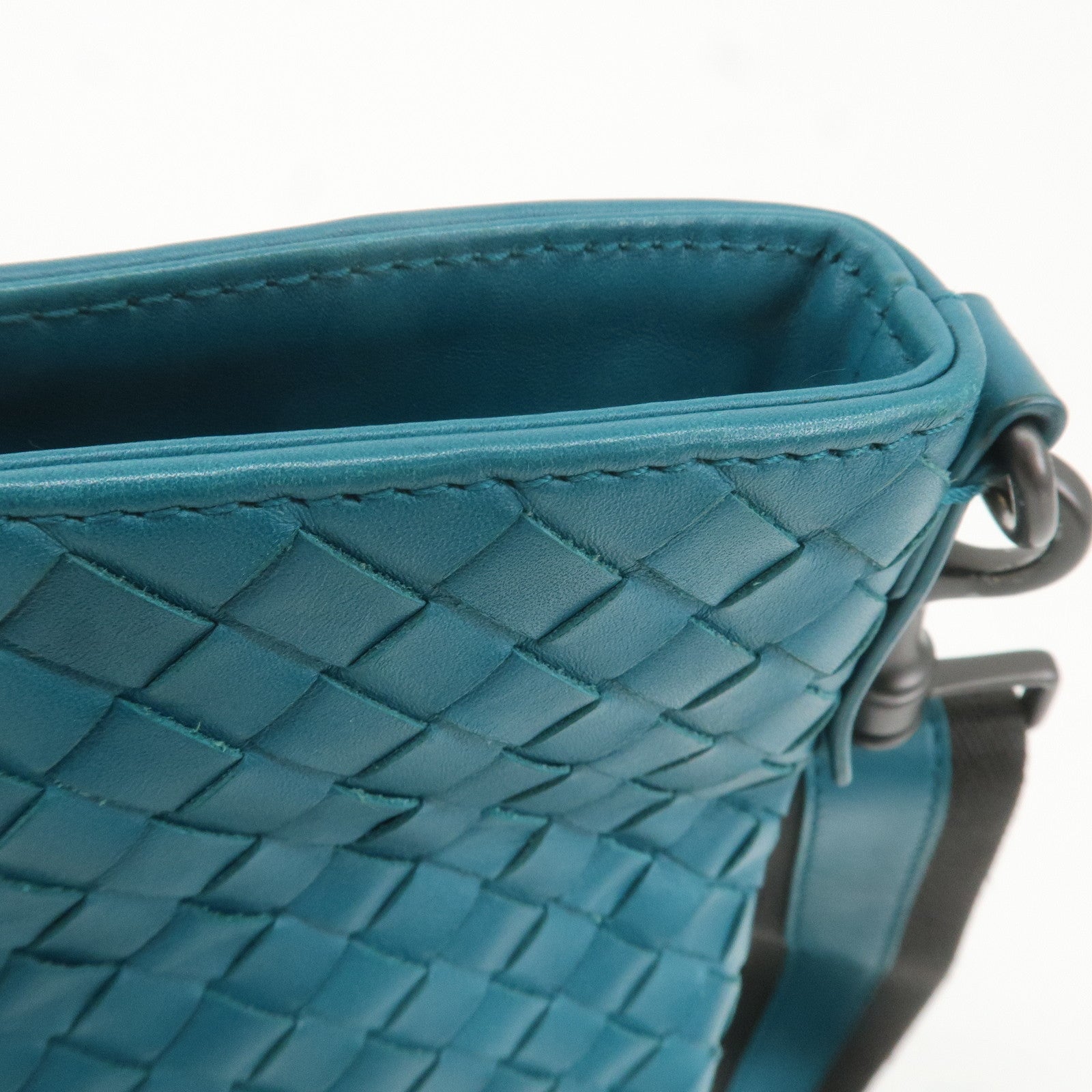 BOTTEGA VENETA Intrecciato Leather Shoulder Bag Turquoise