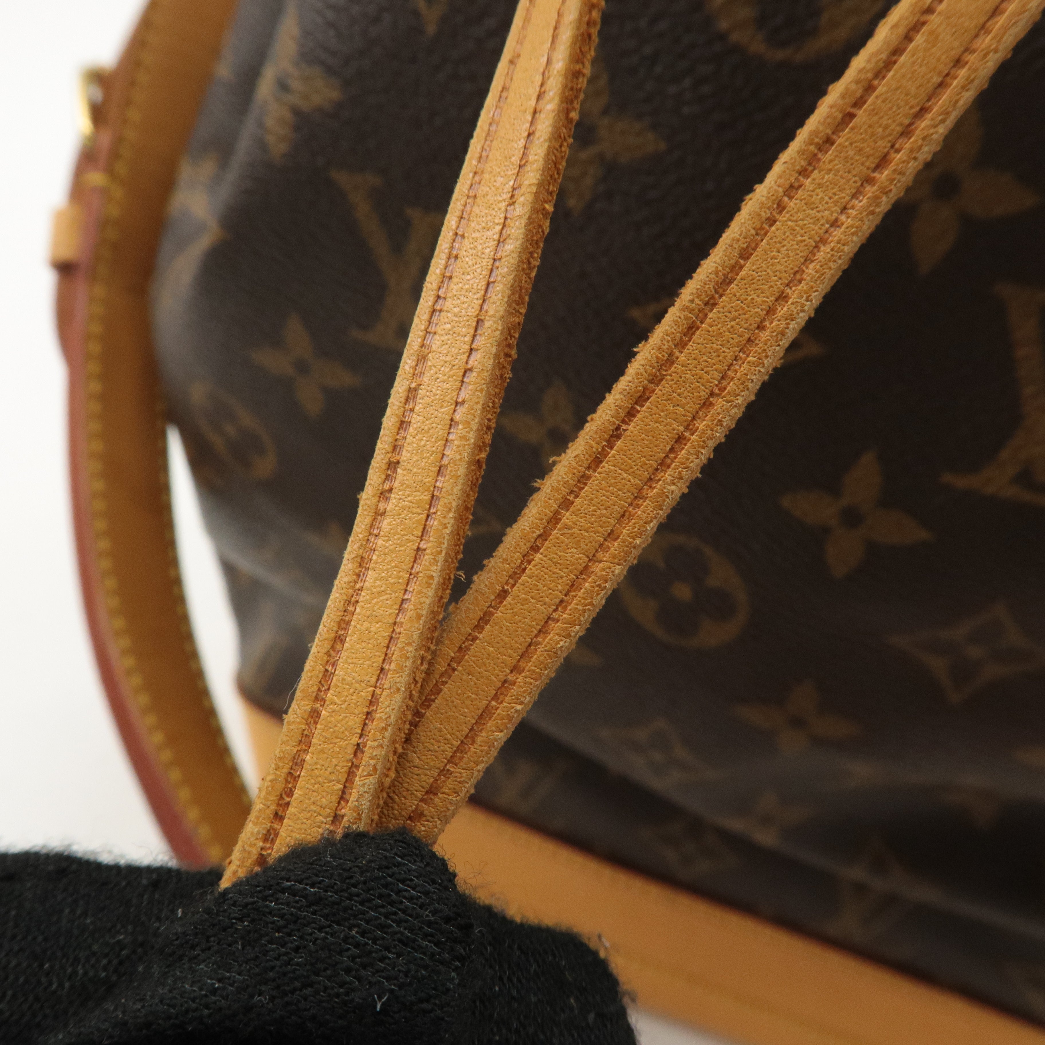 Louis Vuitton Monogram Noe Shoulder Bag Hand Bag Brown M42224