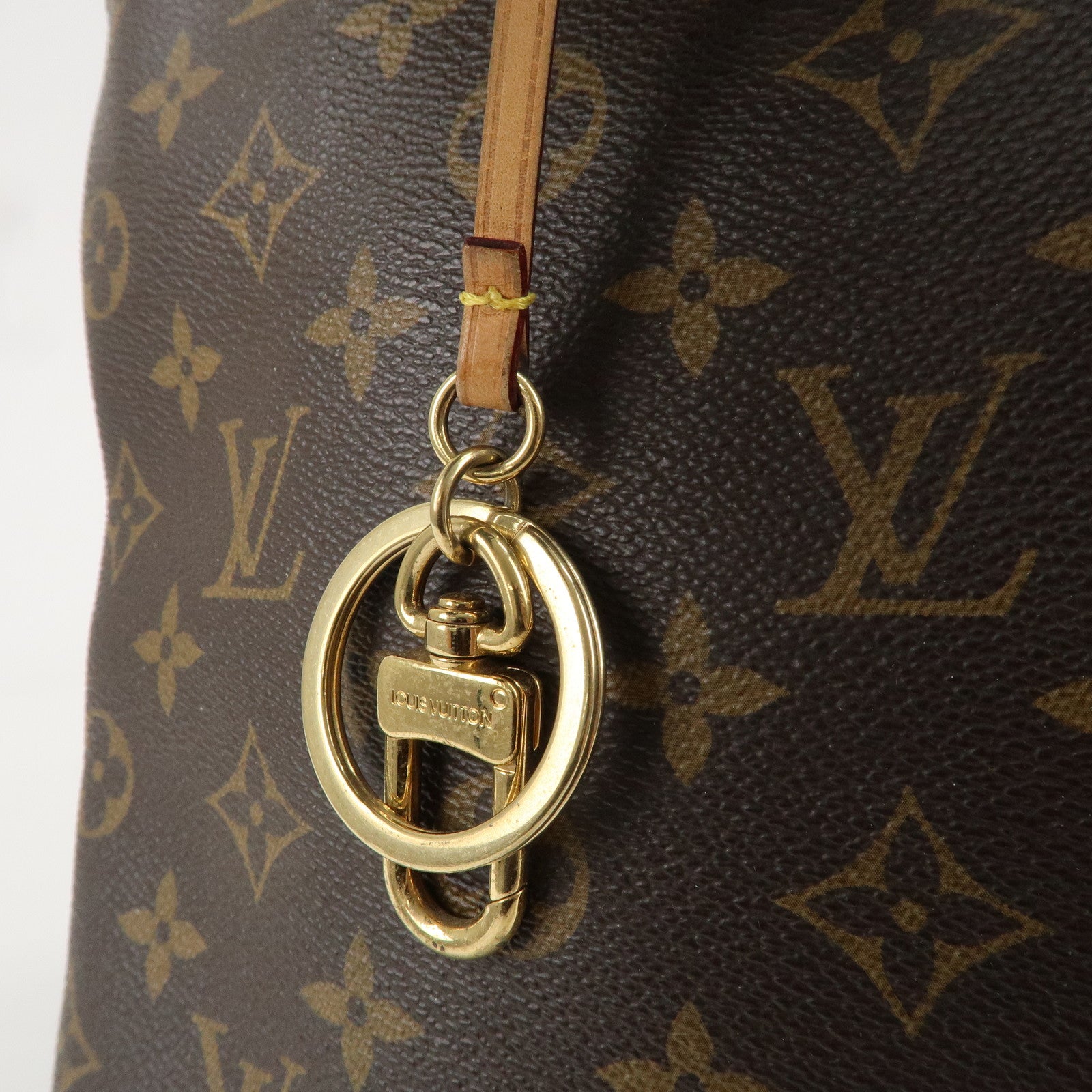 Louis Vuitton Monogram Artsy MM Shoulder Bag Brown M40249