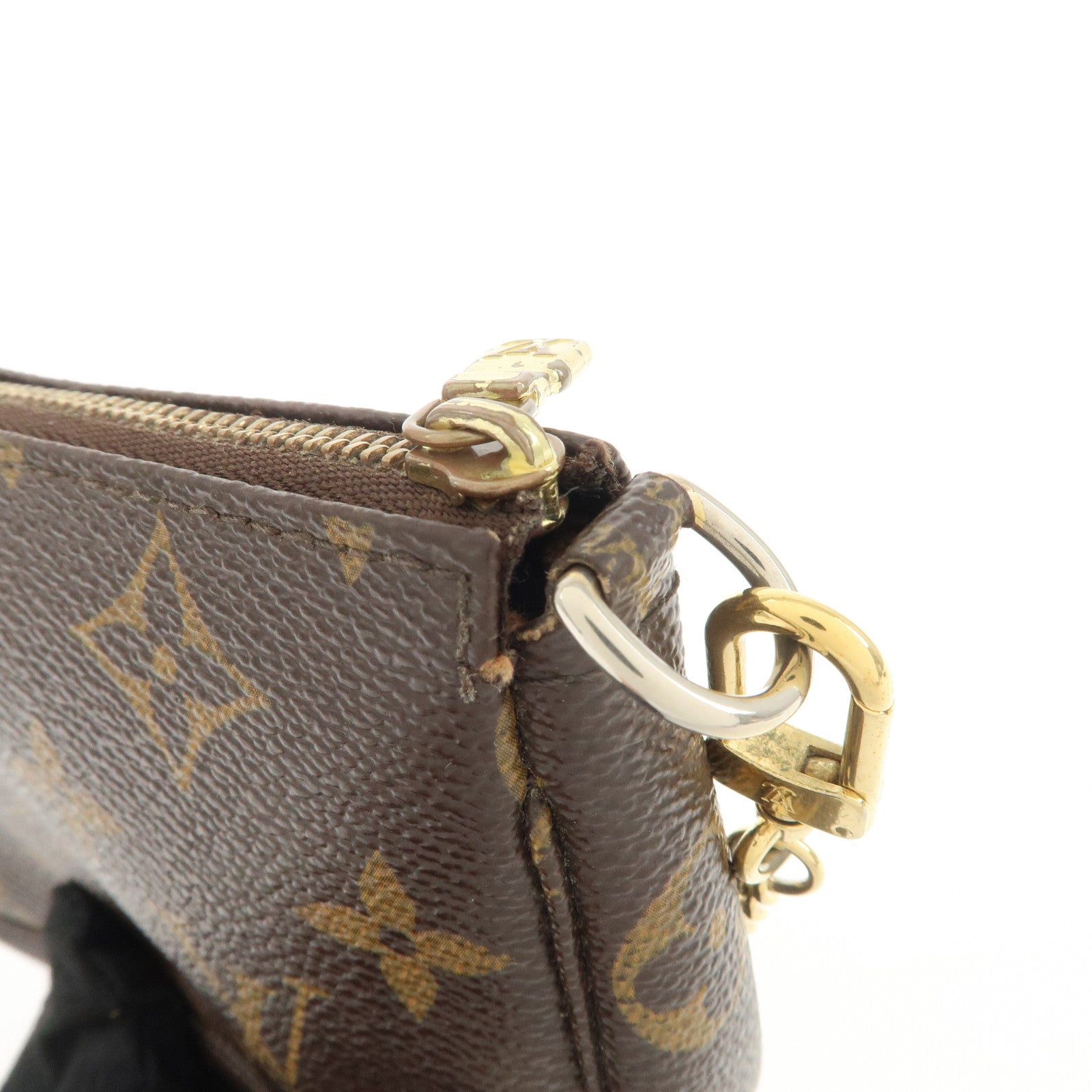 Louis Vuitton Monogram Mini Pochette Accessoires Pouch M58009