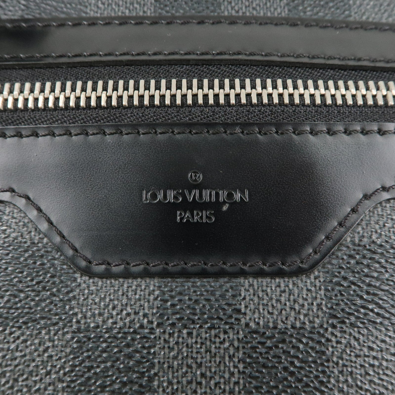 Louis Vuitton Damier Graphite Thomas Shoulder Bag N58028