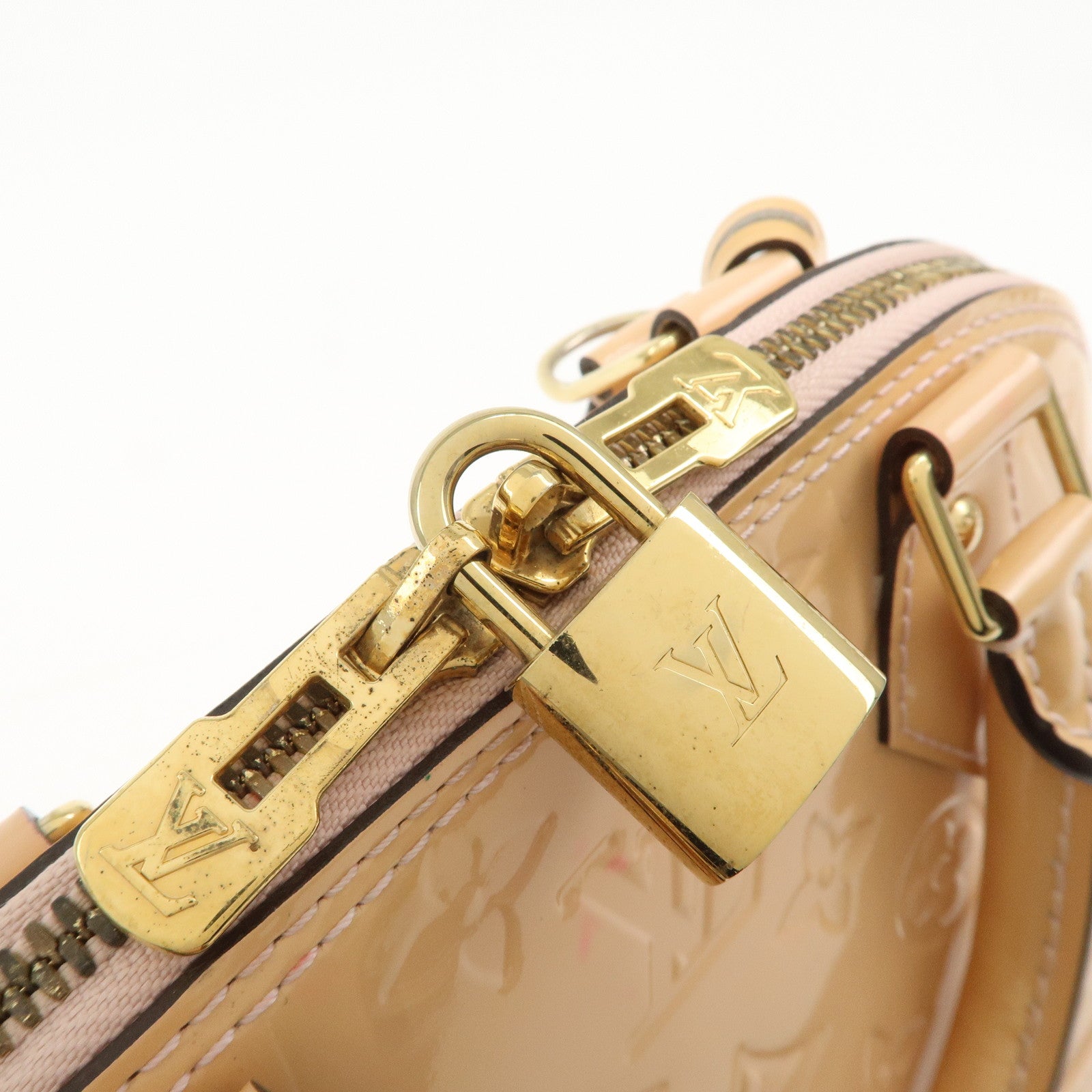 Louis Vuitton Monogram Vernis Alma BB Rose Angelique M90064