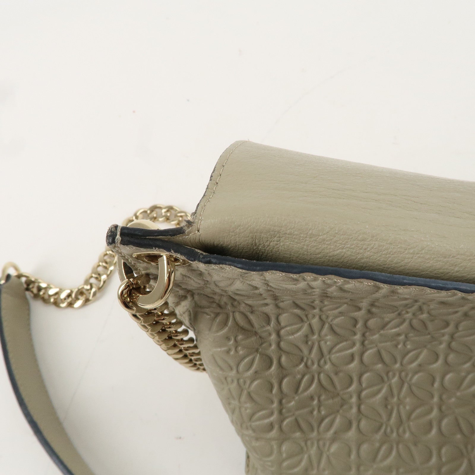 LOEWE Anagram Leather Avenue Chain Shoulder Bag Light Green