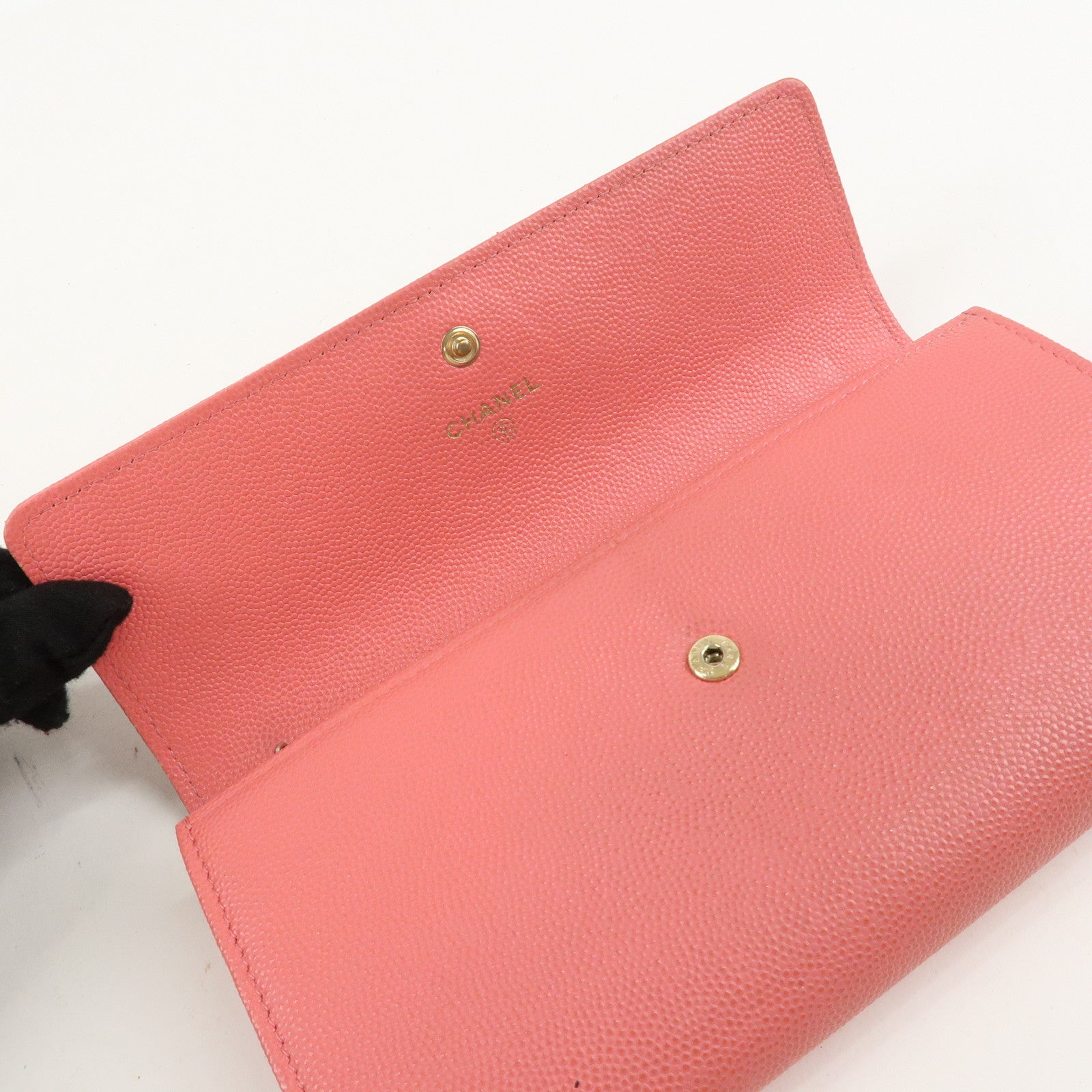 CHANEL Caviar Skin Coco Mark Bi-fold Long Wallet Pink Used