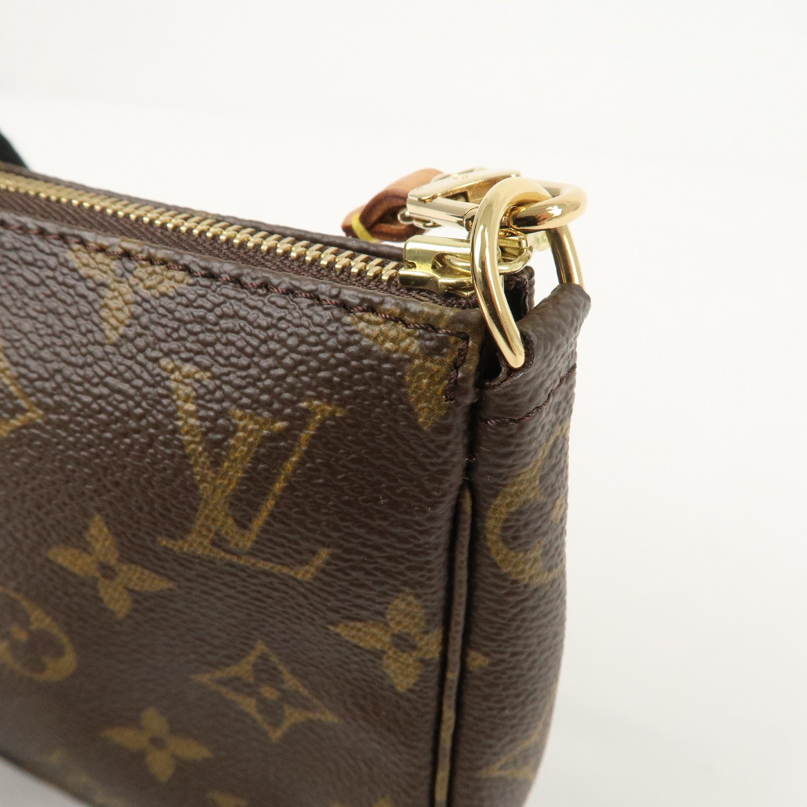 Louis Vuitton Monogram Pochette Accessoires Pouch M51980