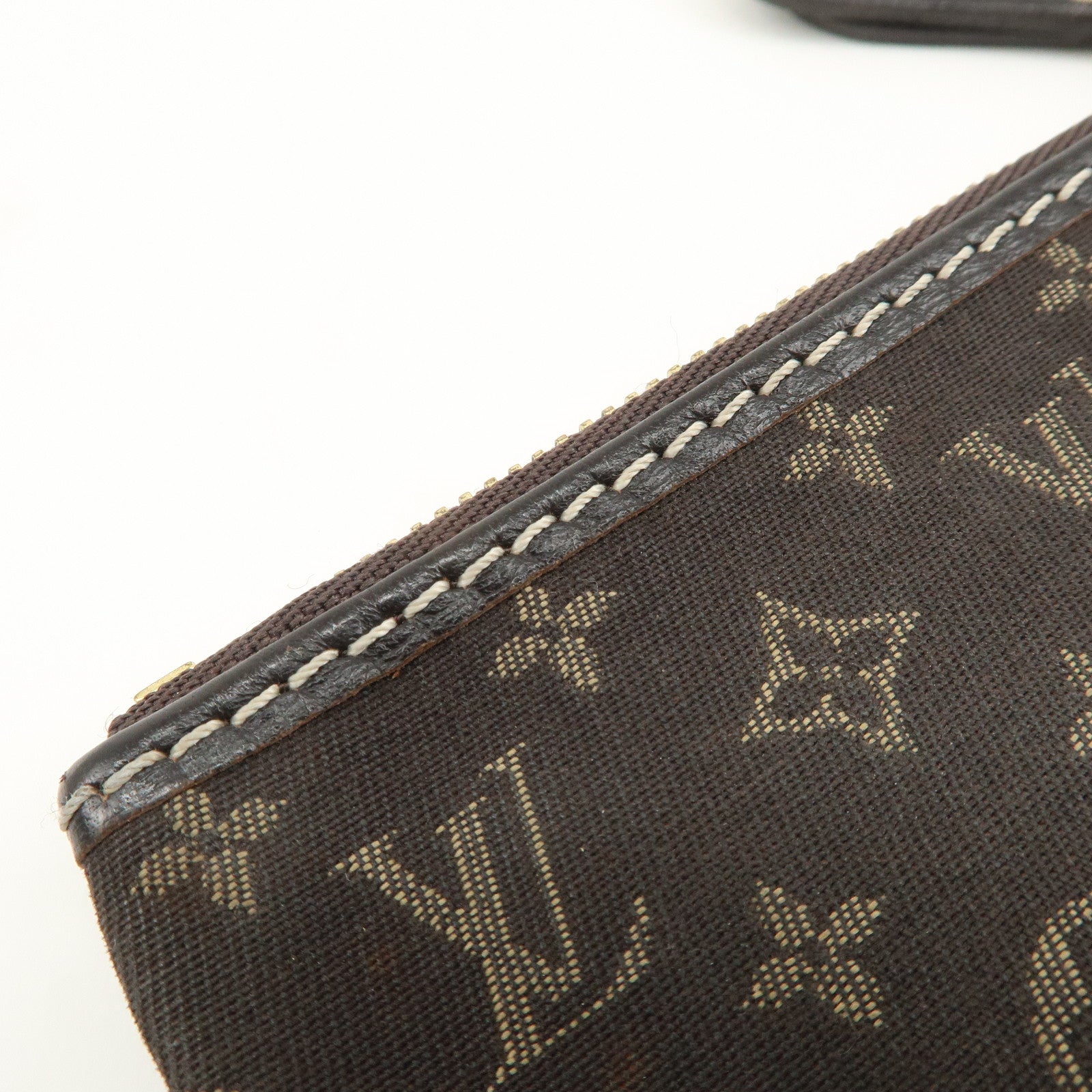 Louis Vuitton Monogram Mini Lin Pochette Cles Coin Case M95230