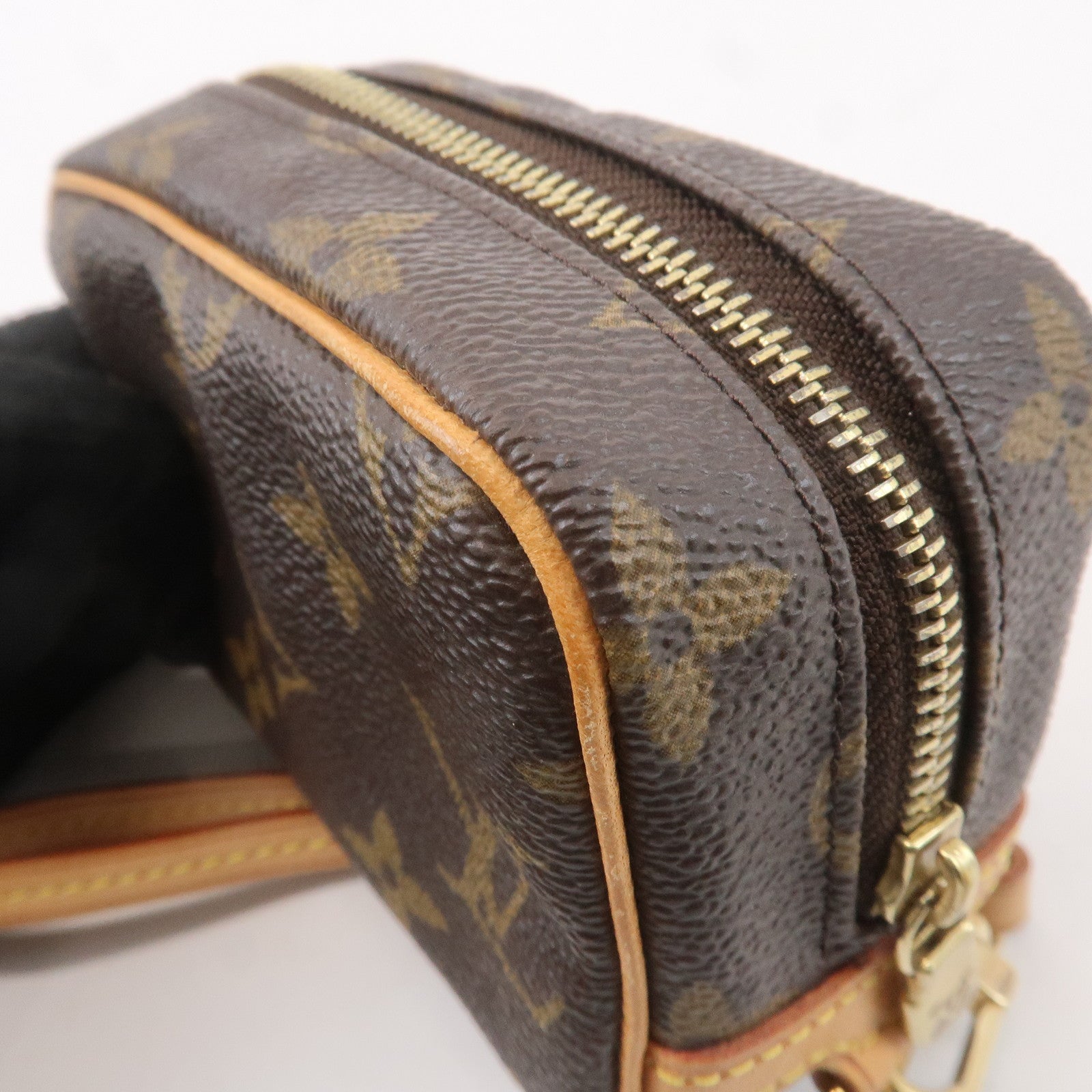 Louis Vuitton Monogram Trousse Wapity Pouch Camera Case M58030