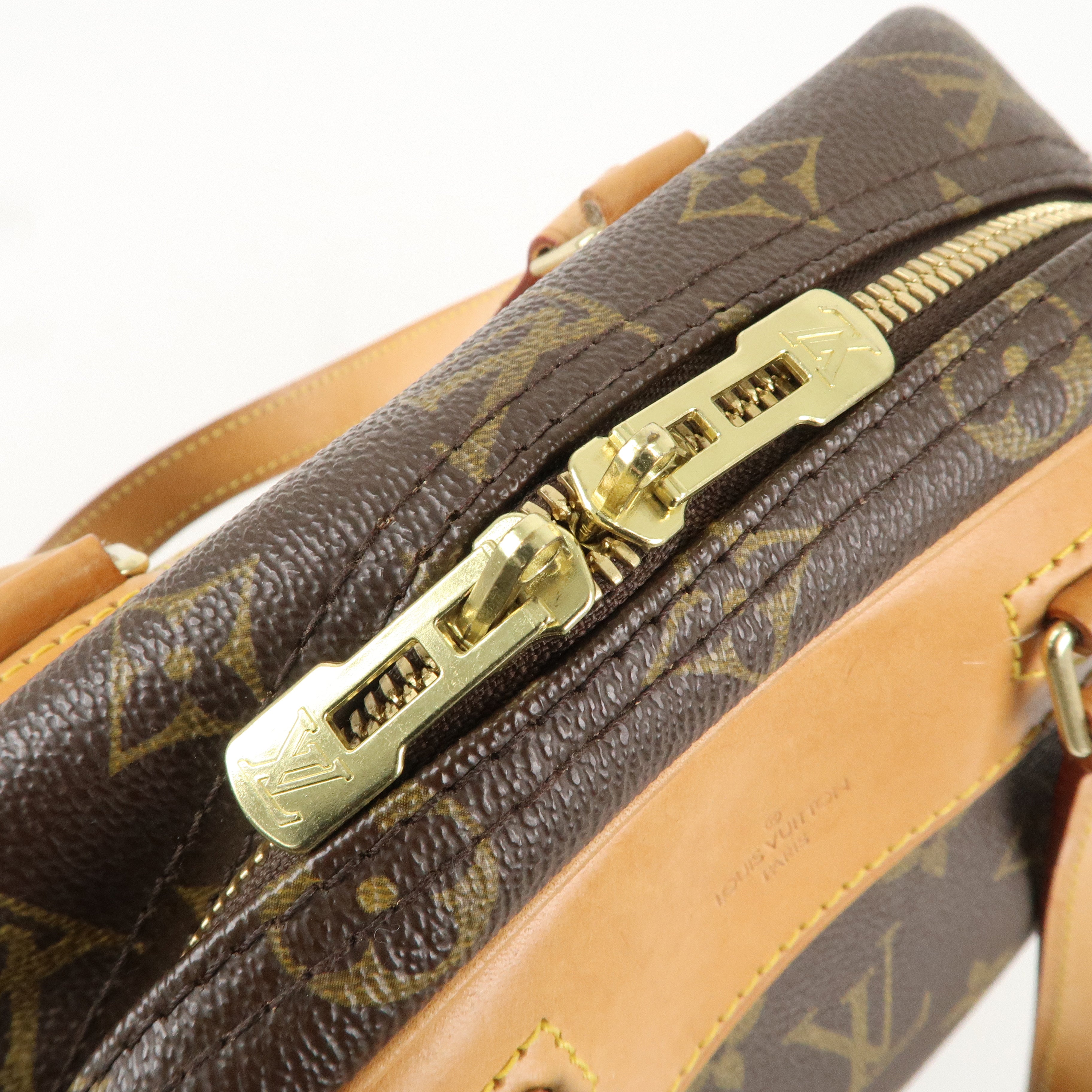 Louis Vuitton Monogram Excursion Shoes Case Hand Bag M41450