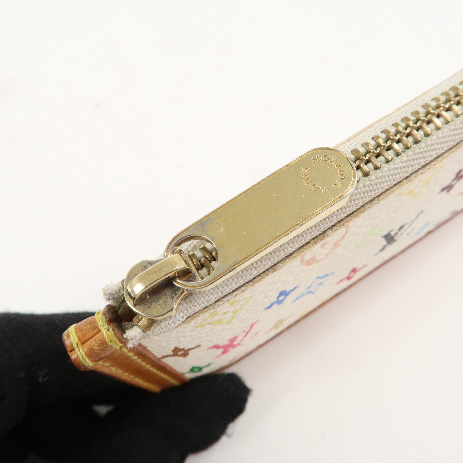 Louis Vuitton Monogram Multicolor Pochette Cles Blanc M92655