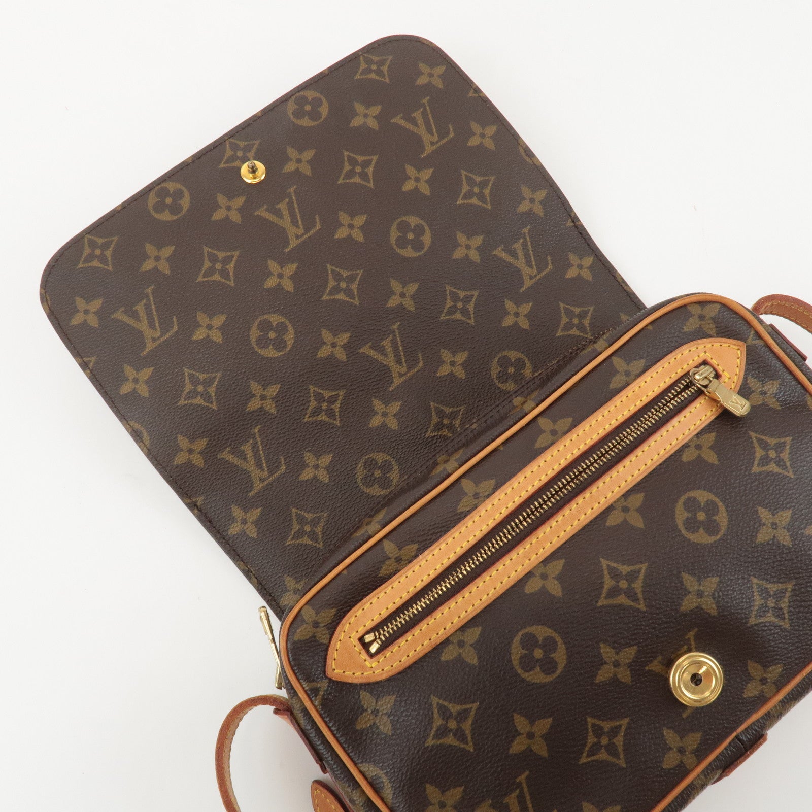 Louis Vuitton Monogram Saint Germain 24 Shoulder Bag M51210 Used